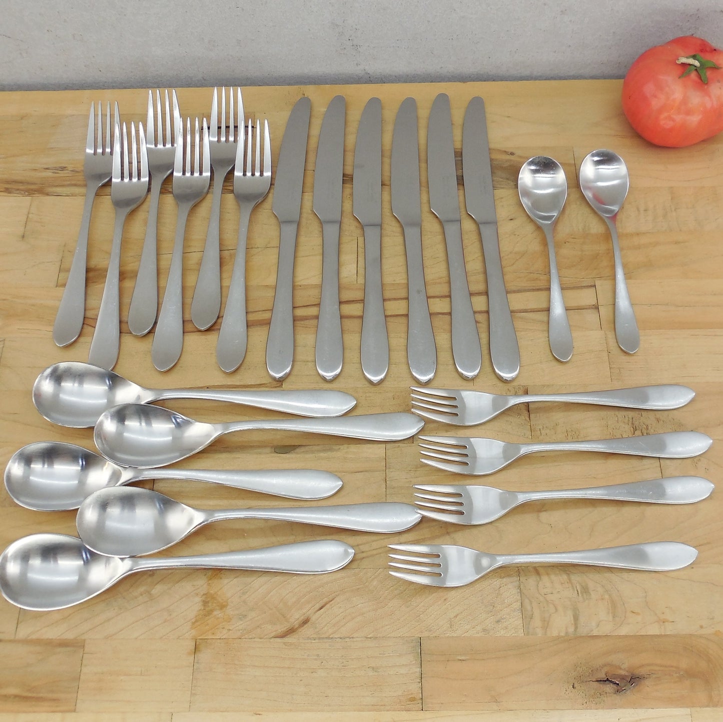 Robert Welch Meridian 18/10 Stainless Satin Flatware 23 Lot