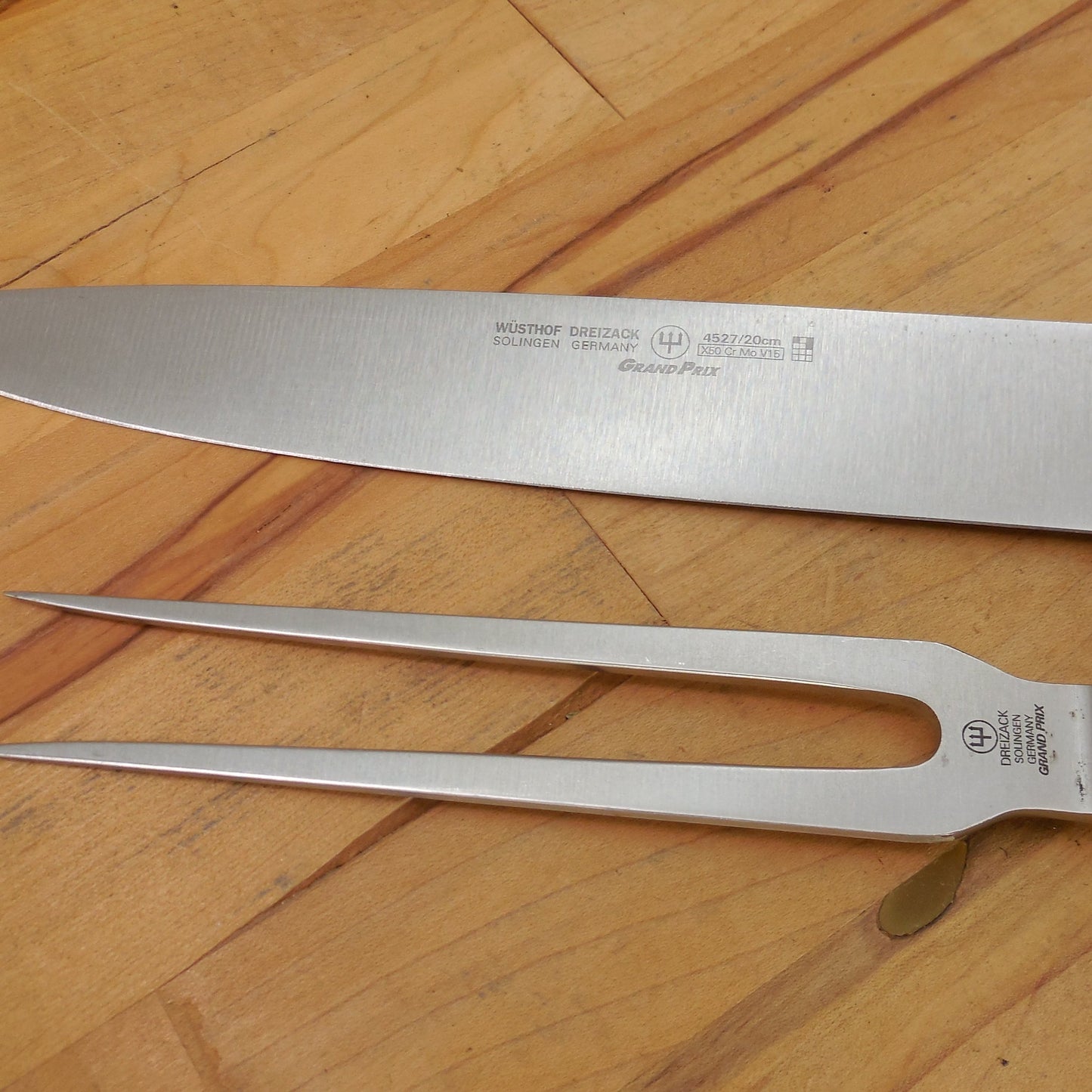 Wusthof Germany Stainless Grand Prix 8" Slicing Knife & Fork 4527/20cm Solingen