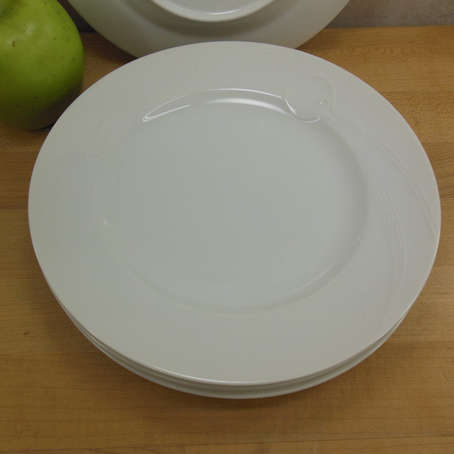 Mikasa Japan Classic Flair White Dinnerware - Salad Plates 3 Set Vintage