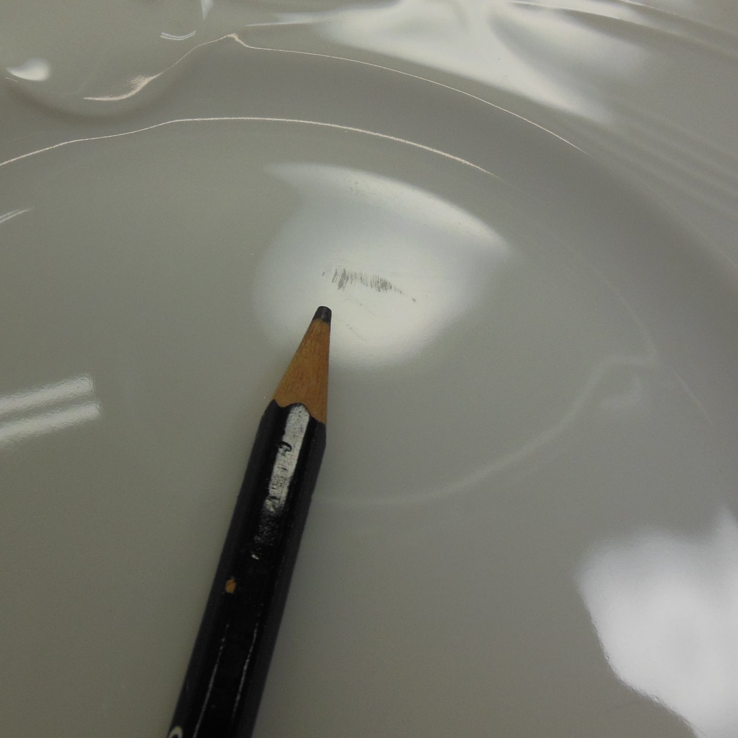 Mikasa Japan Classic Flair White Dinnerware - Salad Plates 3 Set used