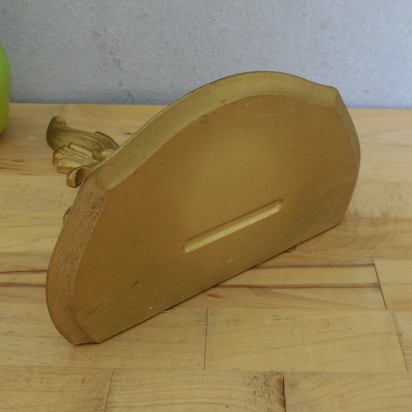 1962 Syroco USA MCM Hollywood Regency Ornate Gold Wall Shelf Sconce Vintage
