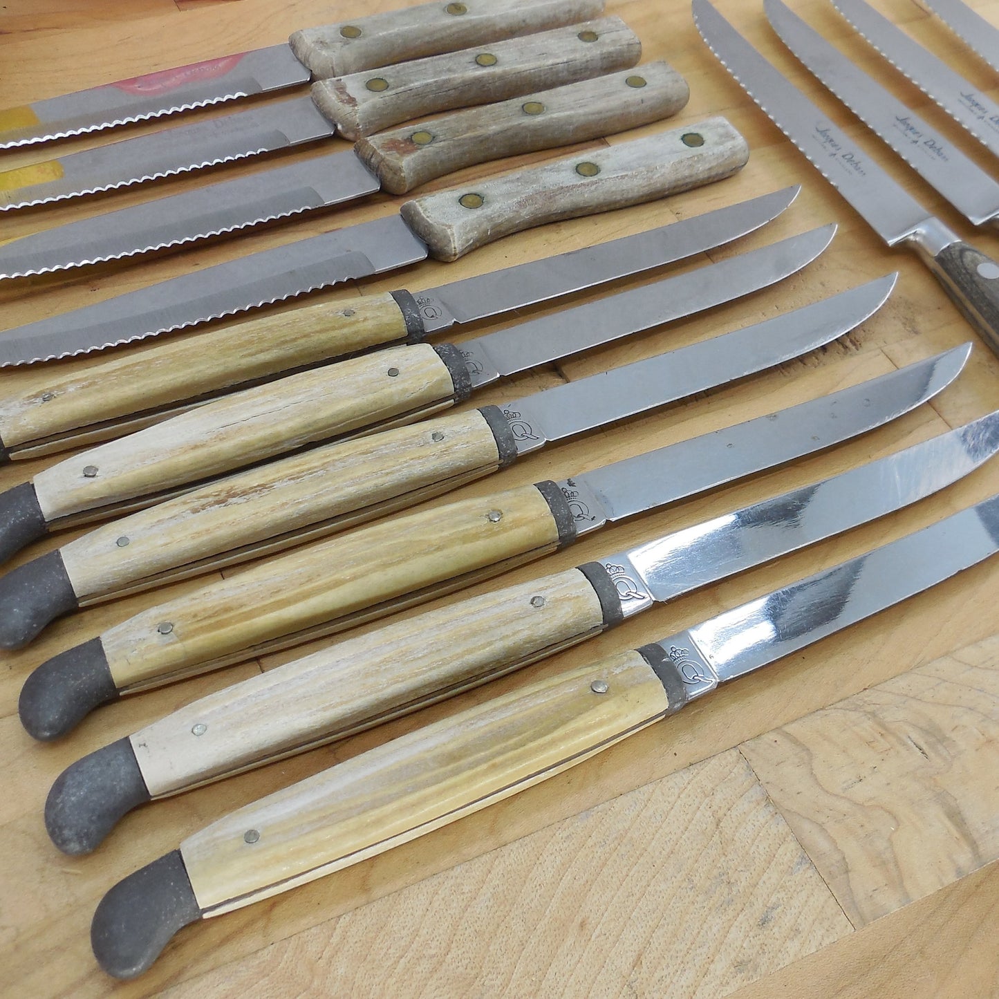 Queen Cutlery Jacques De Barr 14 Lot Steak Knives Bone Wood Stainless USA