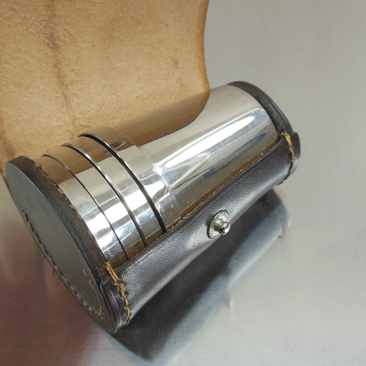 Herz Germany Silver Metal Nesting Shot Glass Set Leather Case Travel Nesting