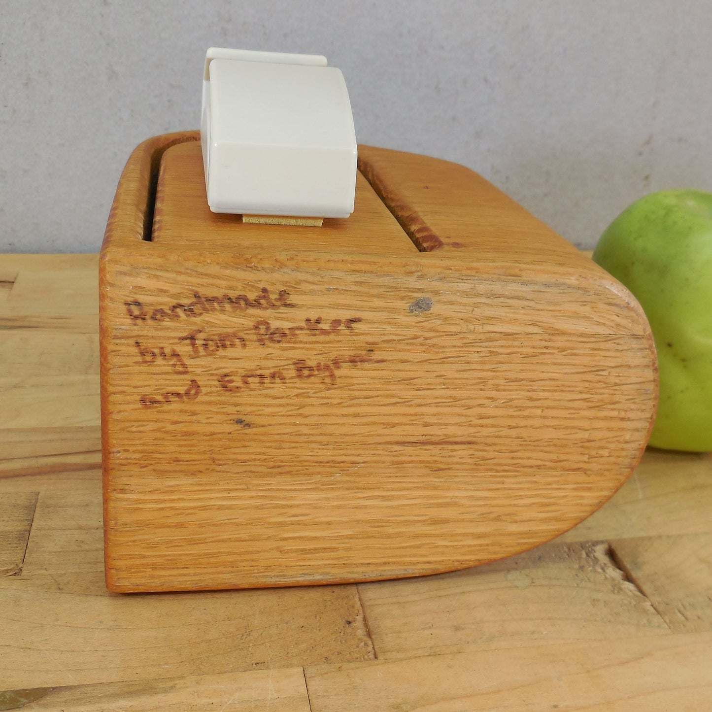 Tom Parker & Erin Byrne Handmade Oak Pen Pencil Post-It Desk Holder Signed