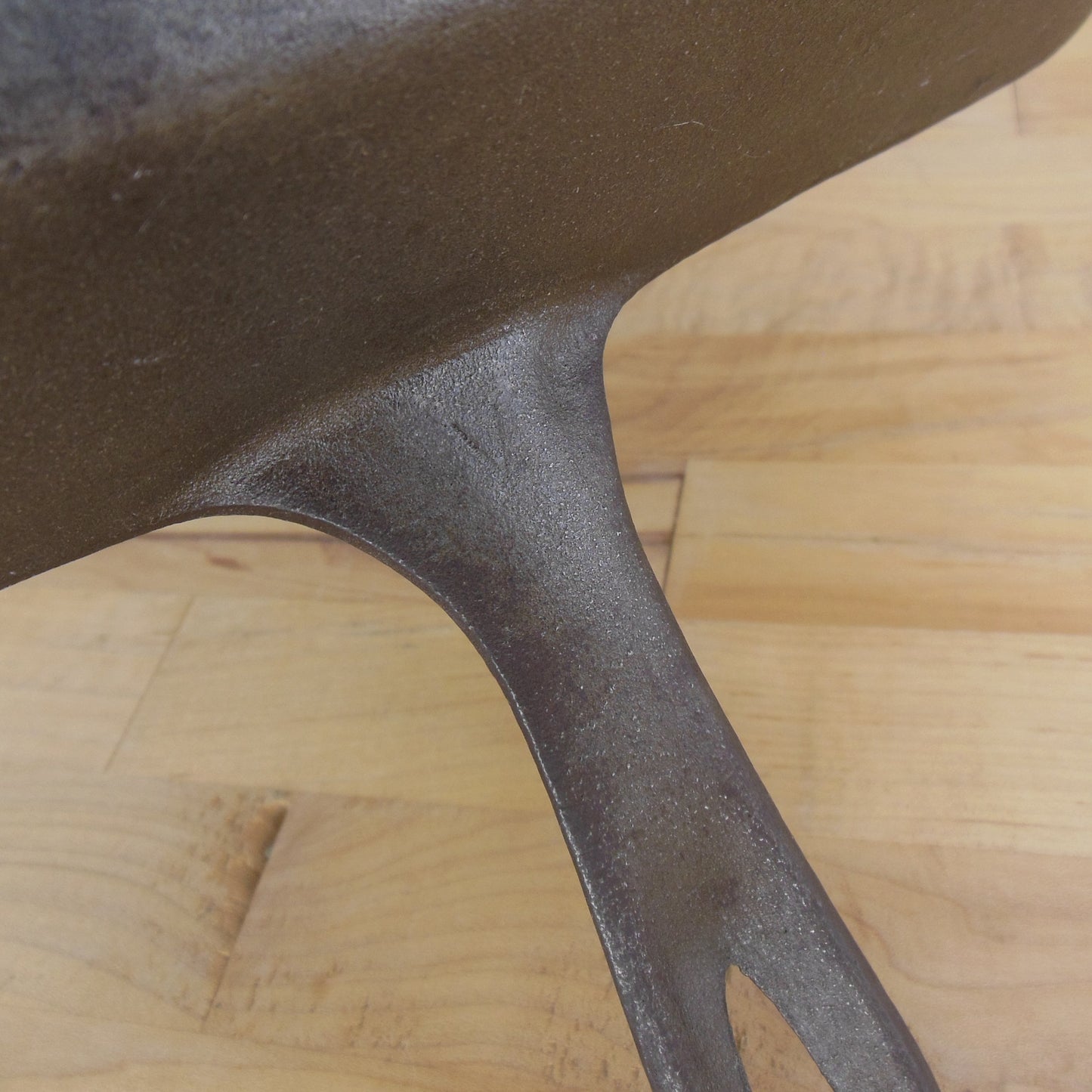 Lodge V Unmarked 9-5/8" Square Cast Iron Skillet Bacon Fryer