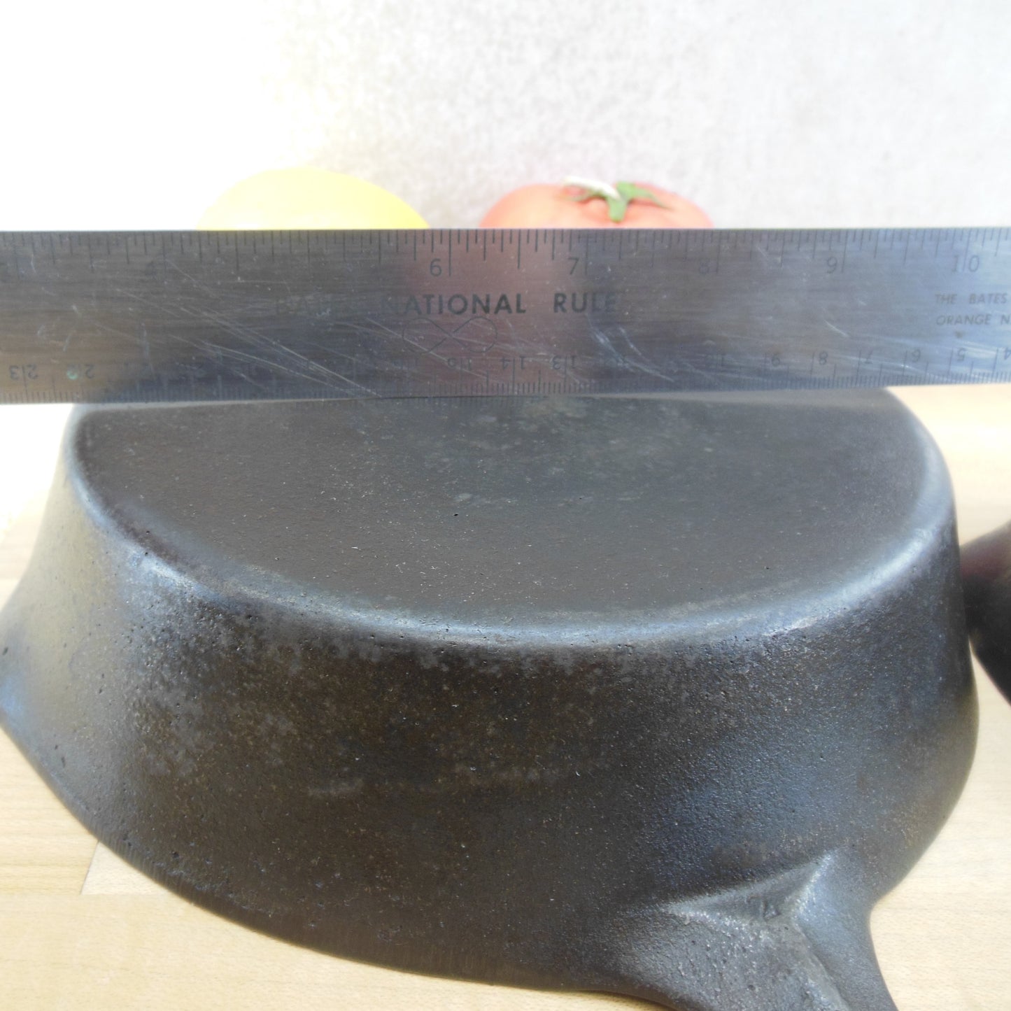 Unmarked Maker #3 #5 Cast Iron Skillets Pair USA