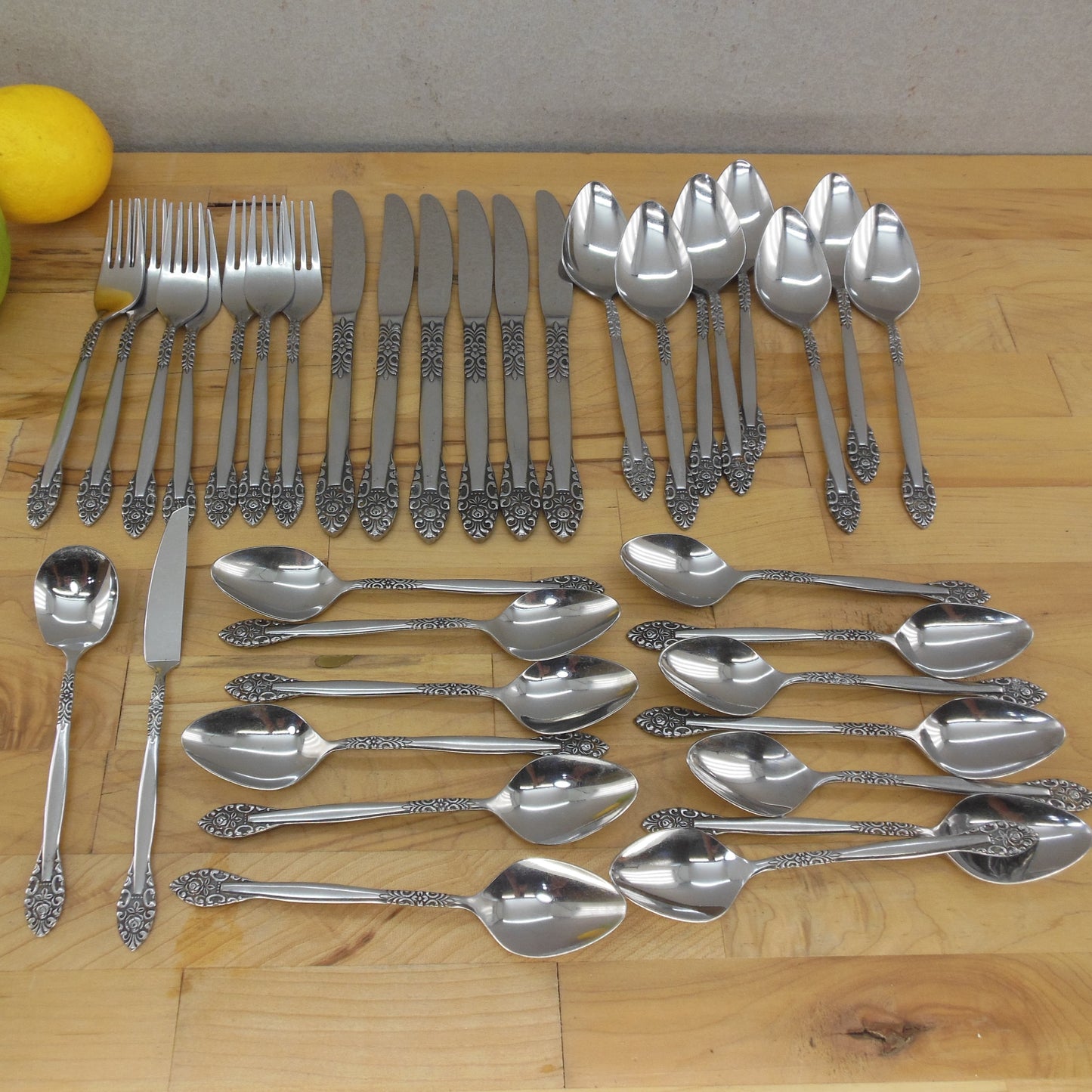 Unbranded Japan UNF231 Stainless Partial Flatware Set 36 Pieces
