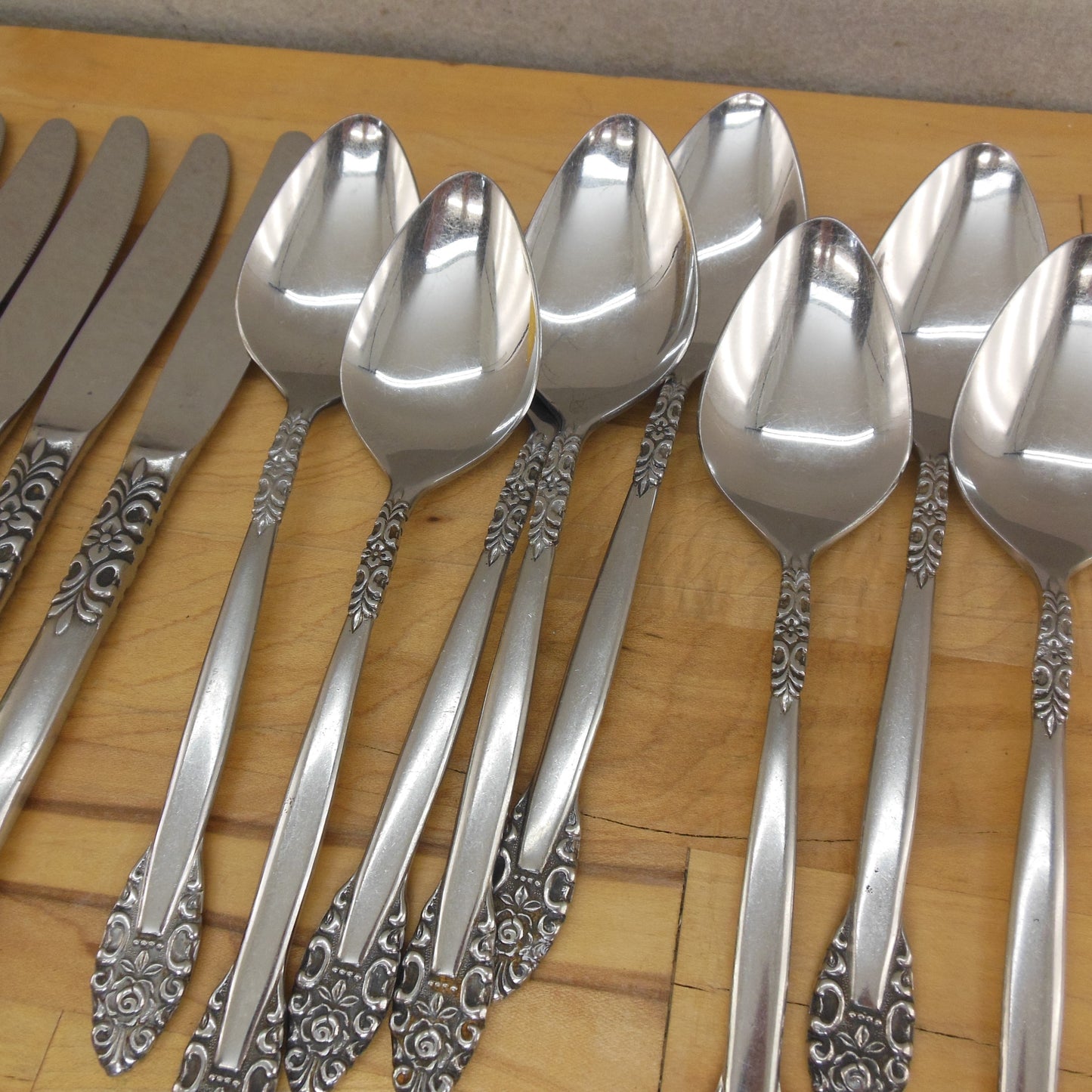 Unbranded Japan UNF231 Stainless Partial Flatware Set 36 Pieces Place spoon Teaspoon