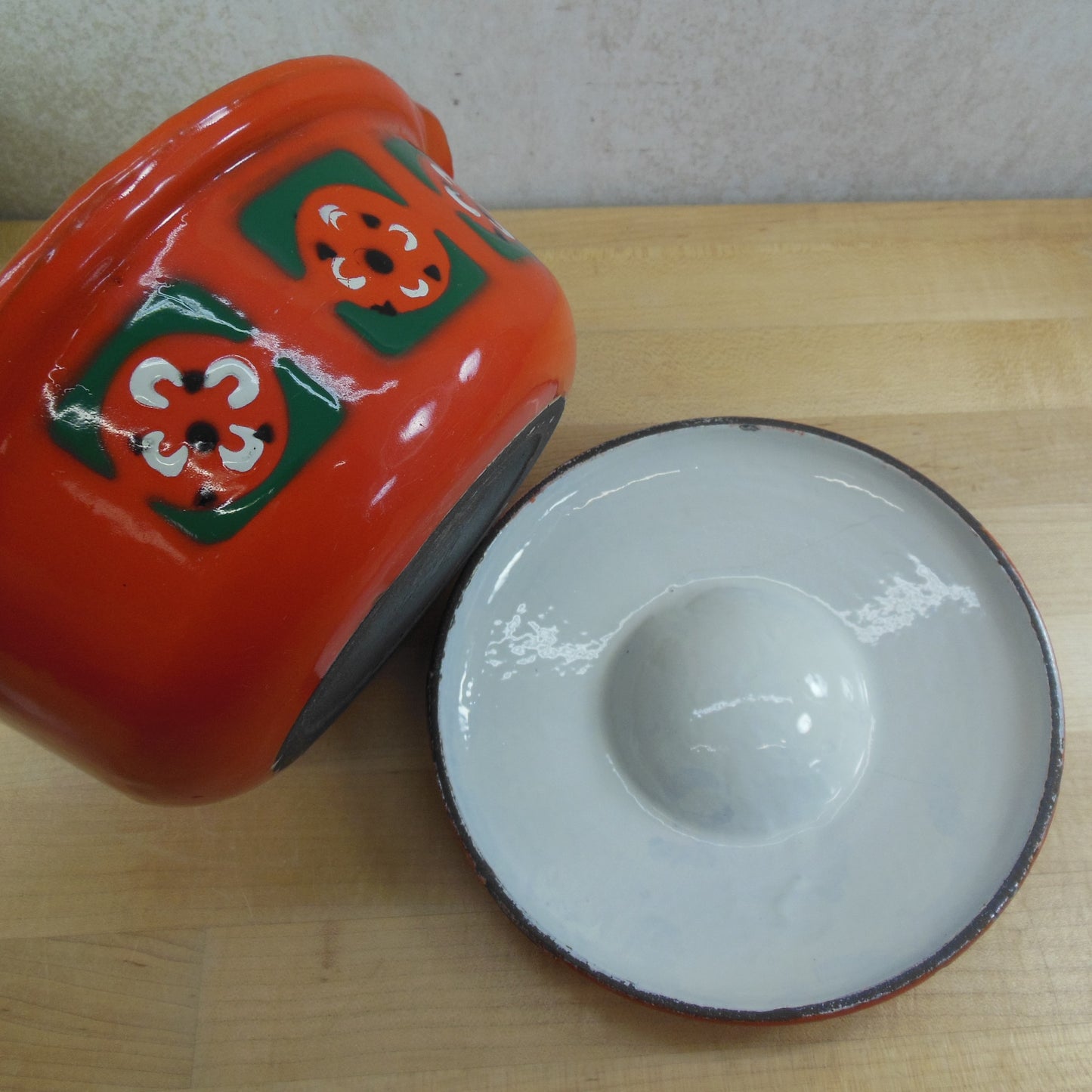 Soviet USSR Enamel Cast Iron Cocotte Dutch Oven Orange Green White vintage