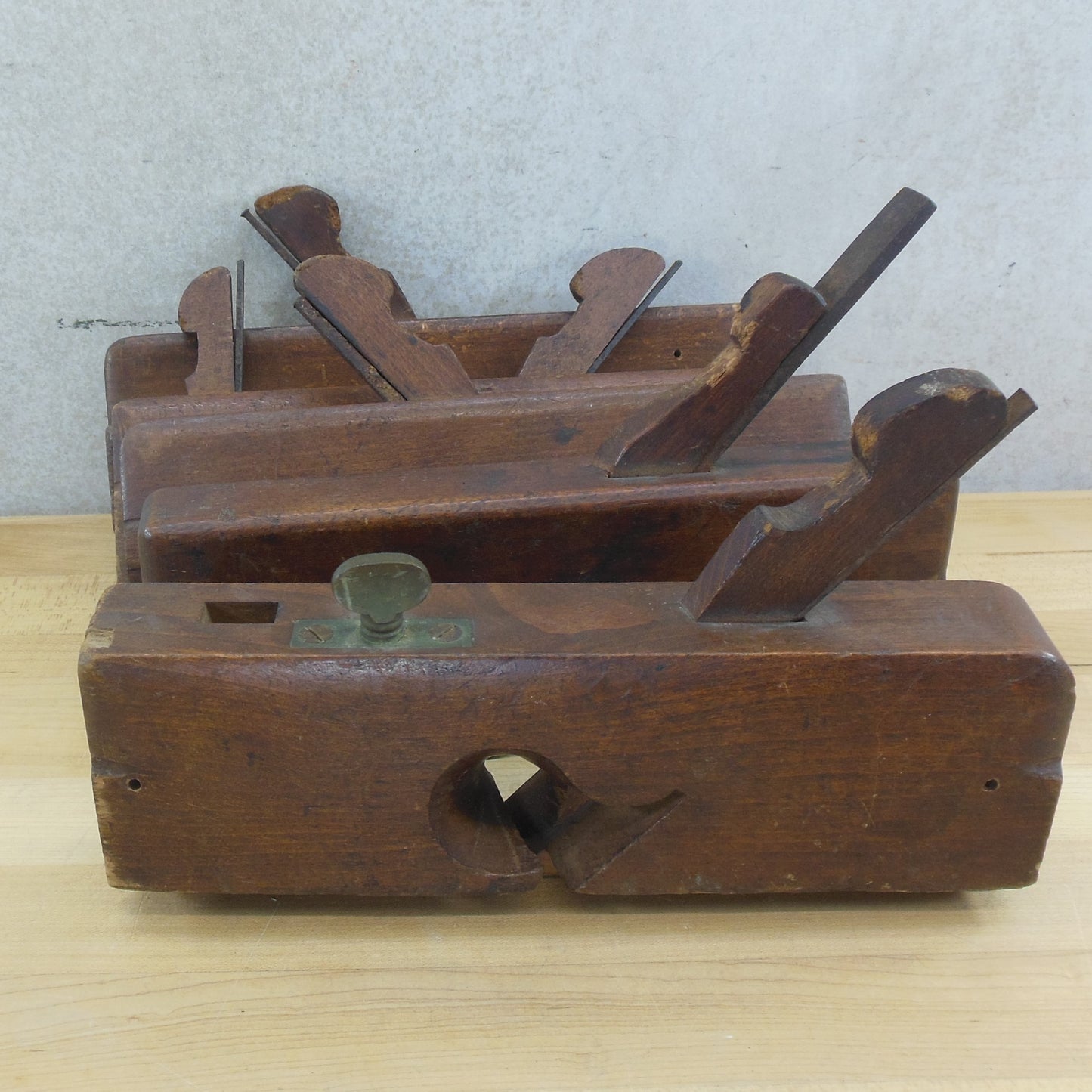 Antique Wood Working Rabbet Molding Planes 5 Lot Wall Decor