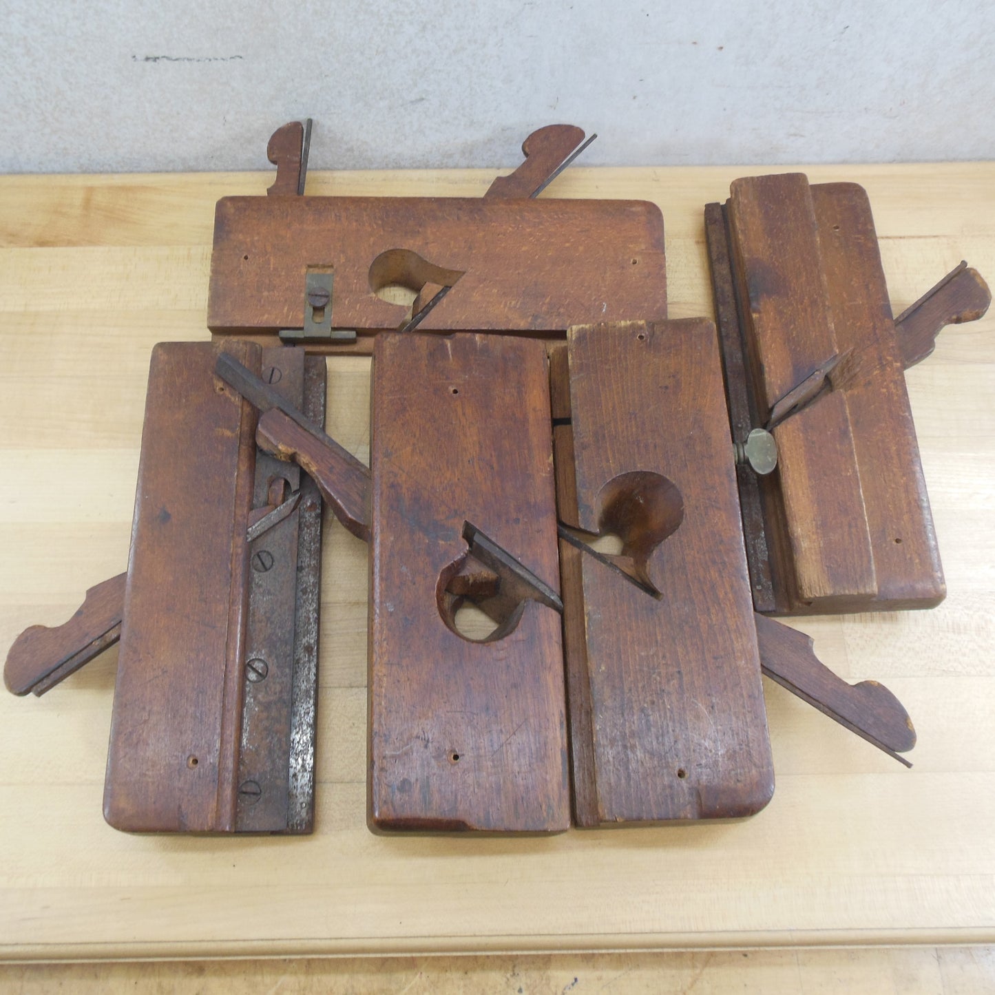 Antique Wood Working Rabbet Molding Planes 5 Lot Wall Decor Arrow Mammett