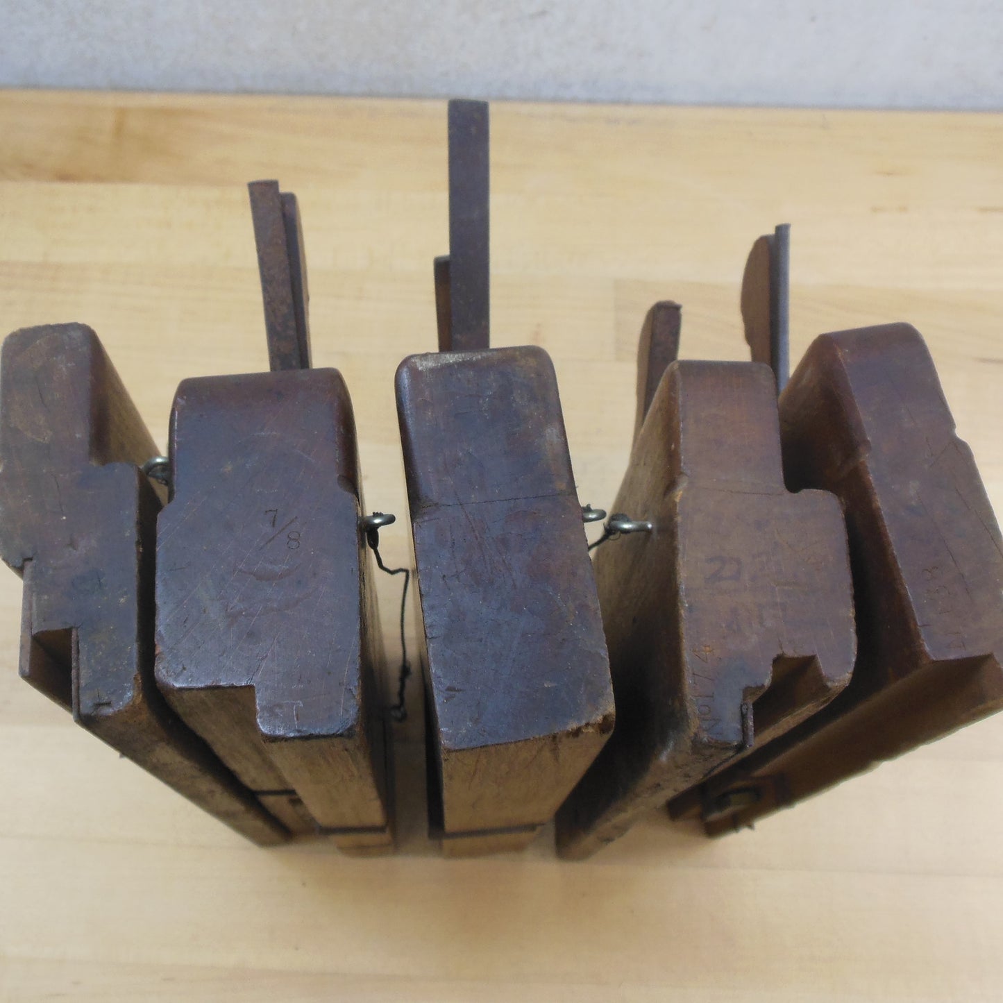 Antique Wood Working Rabbet Molding Planes 5 Lot Wall Decor Used