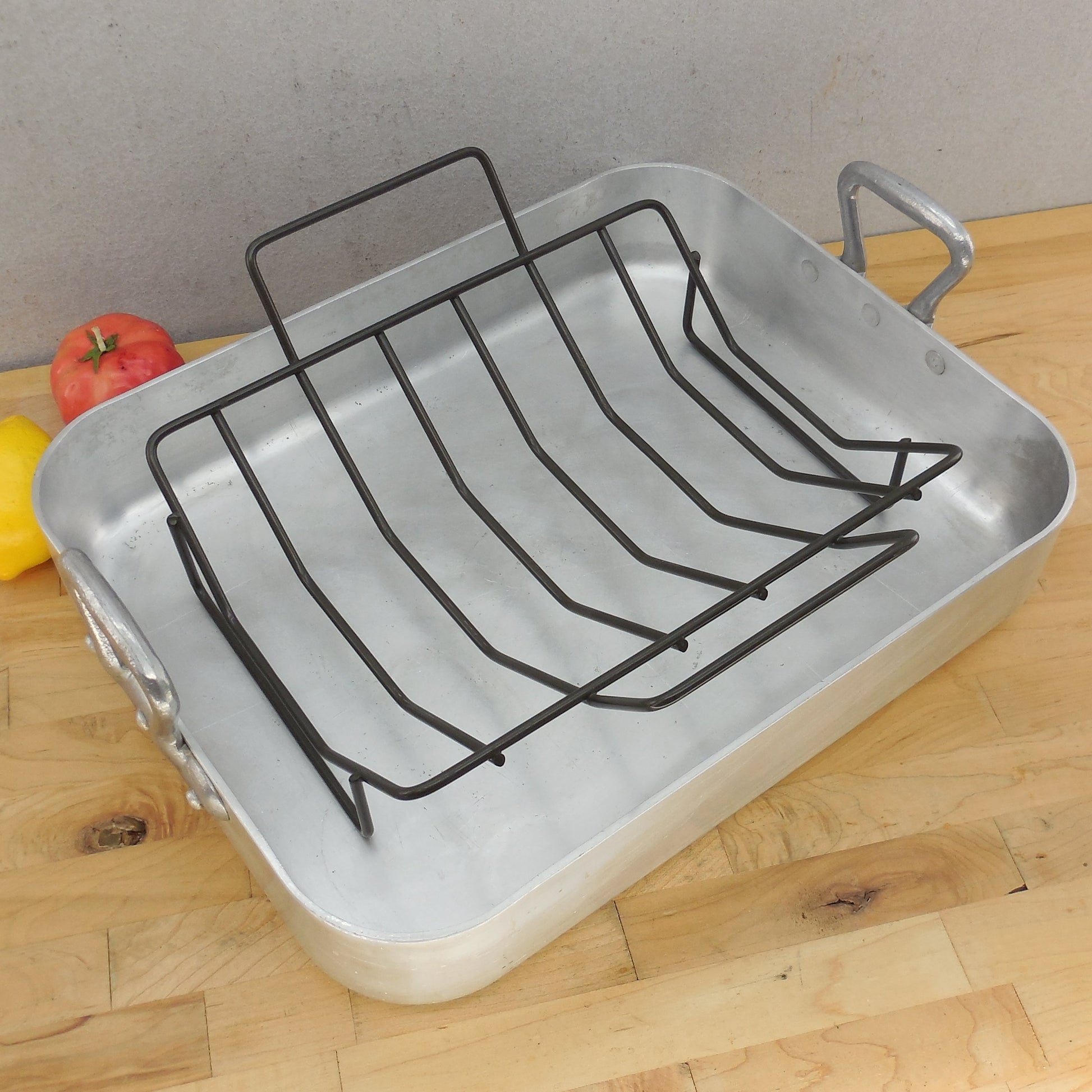 Williams Sonoma France Professional Large Heavy Roasting Pan 18x14 Rack Trivet