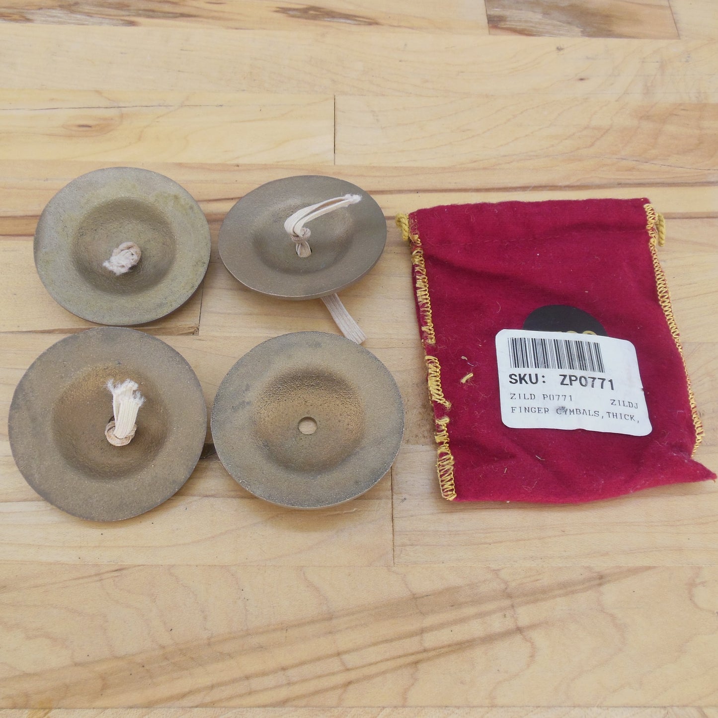 Zildjian Pair Thick Finger Cymbals & Bag - Bad Elastic Used