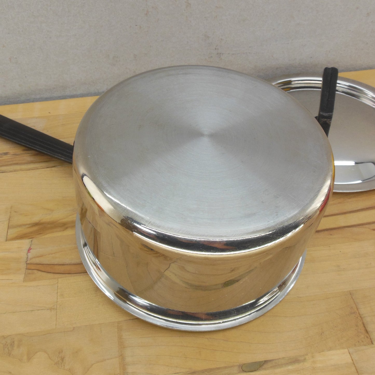 Jenn-Air Mirror Stainless Steel 1.5 Quart Saucepan & Lid Vintage