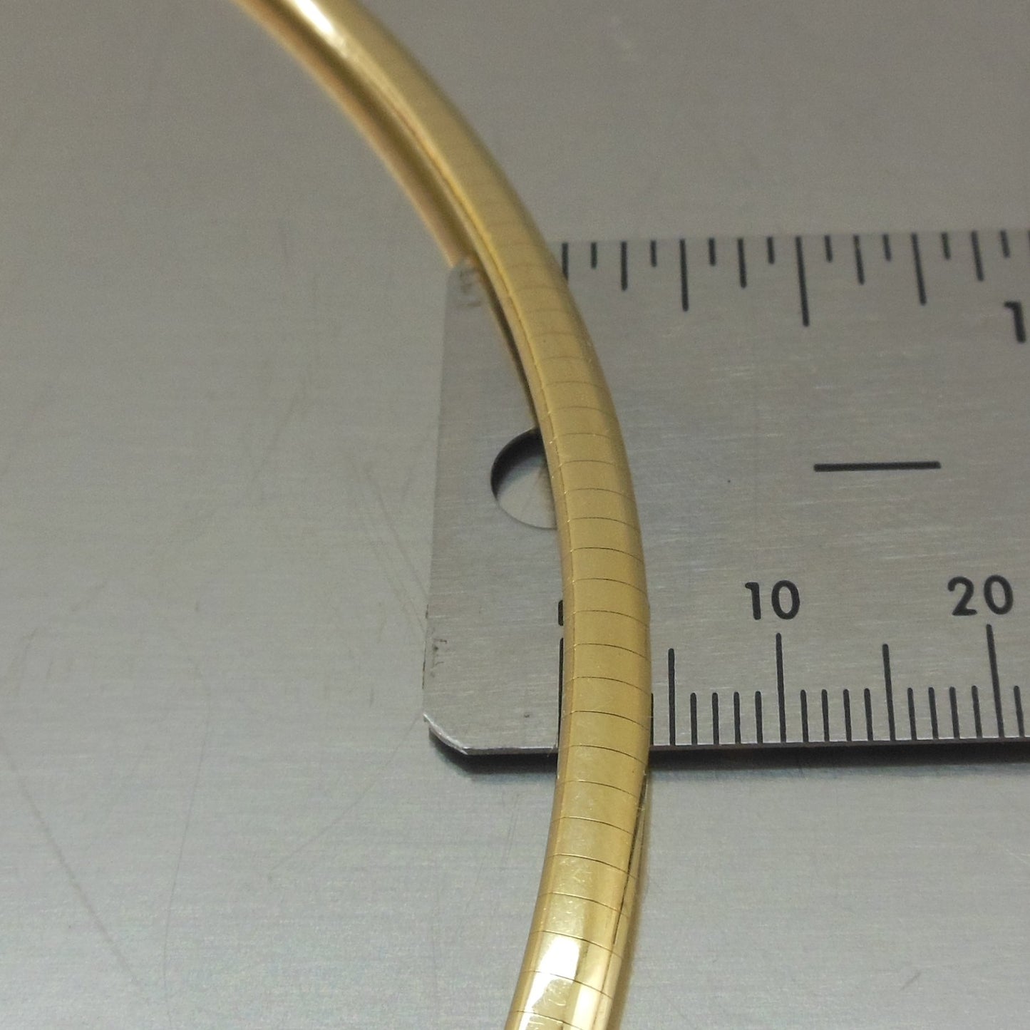 Kitsinian Italy 14K Yellow Gold 18" Omega Necklace 29.4 Grams EUC 4mm