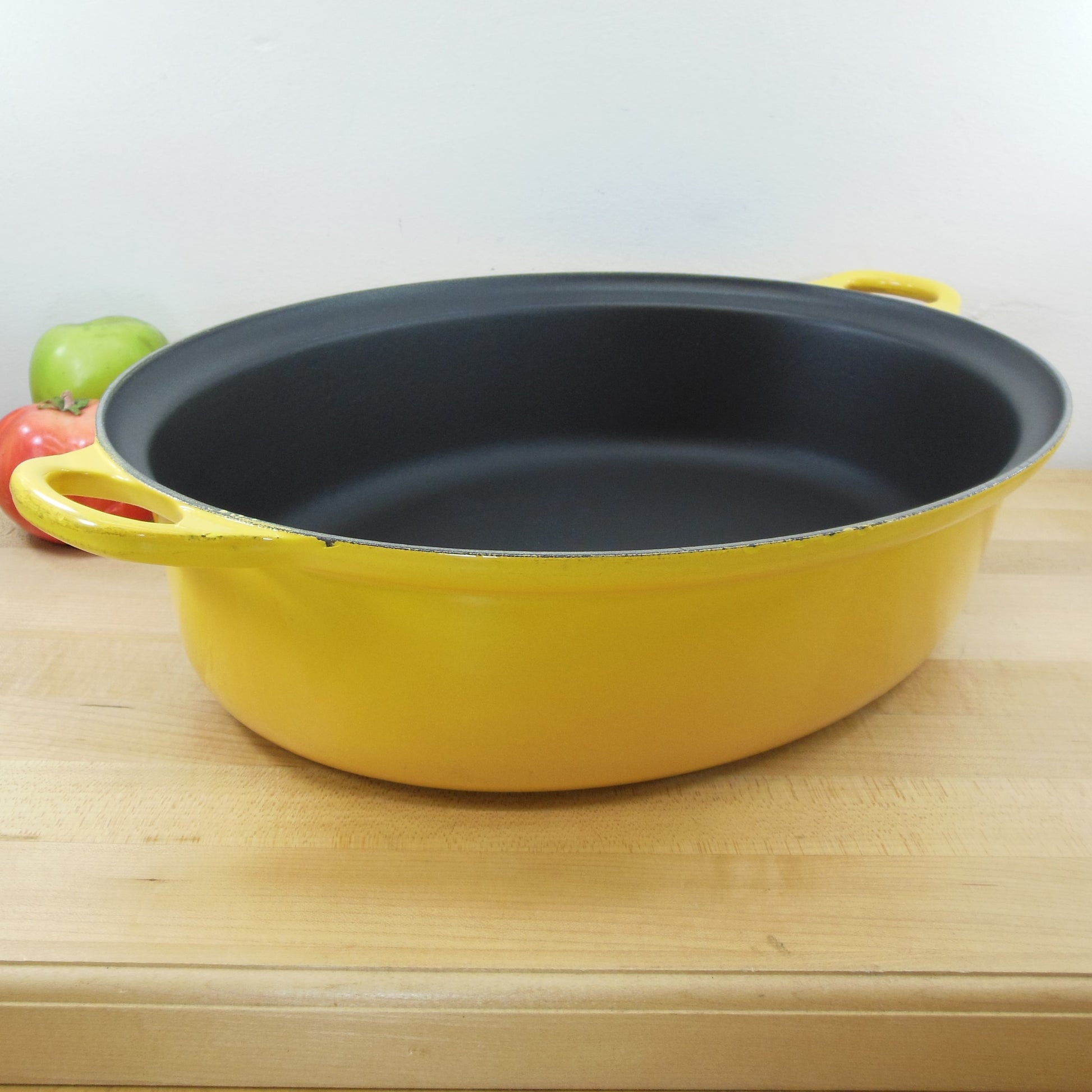 Le Creuset #43 Yellow Enamel Cast Iron Open Oval Turkey Roaster Vintage