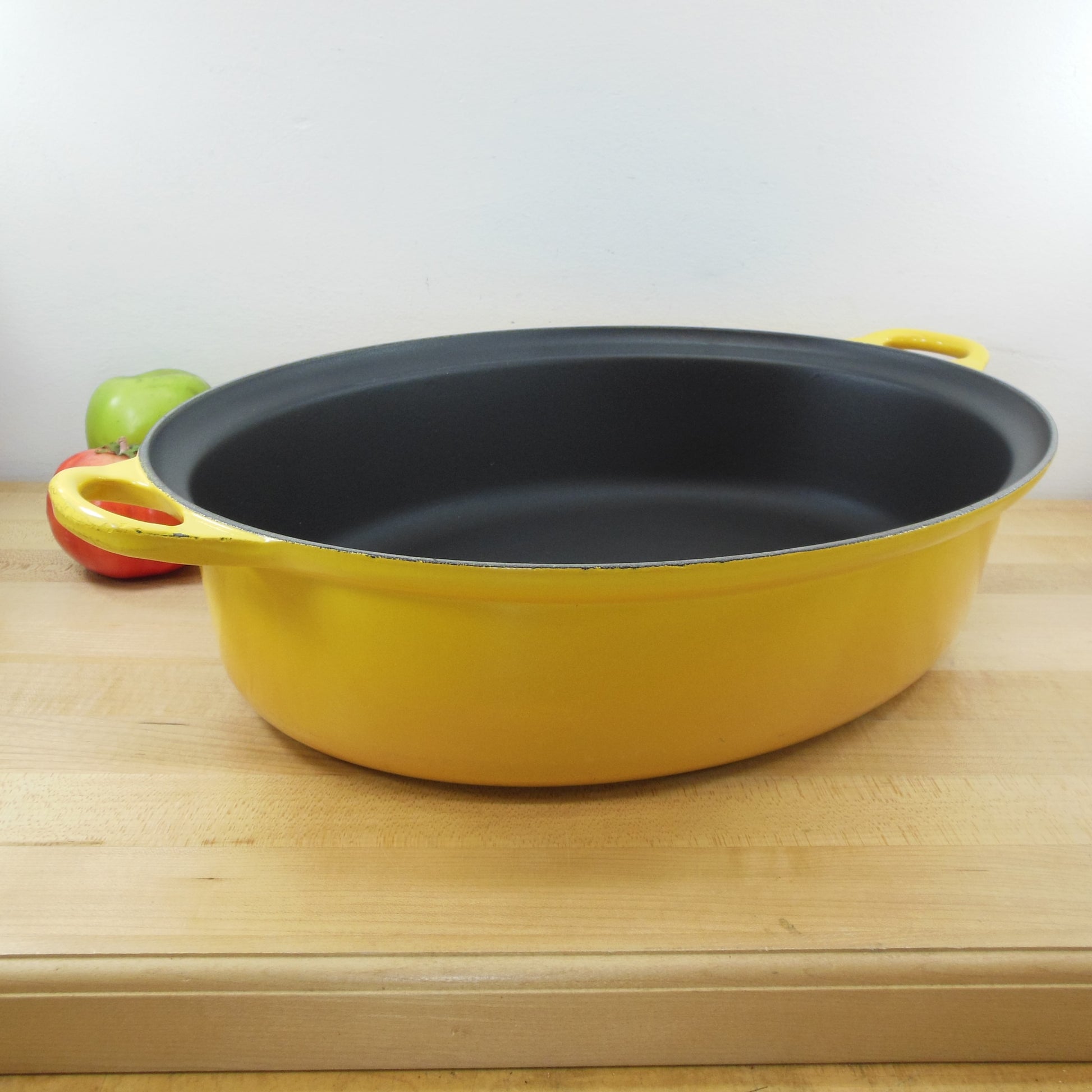 Le Creuset #43 Yellow Enamel Cast Iron Open Oval Turkey Roaster Used