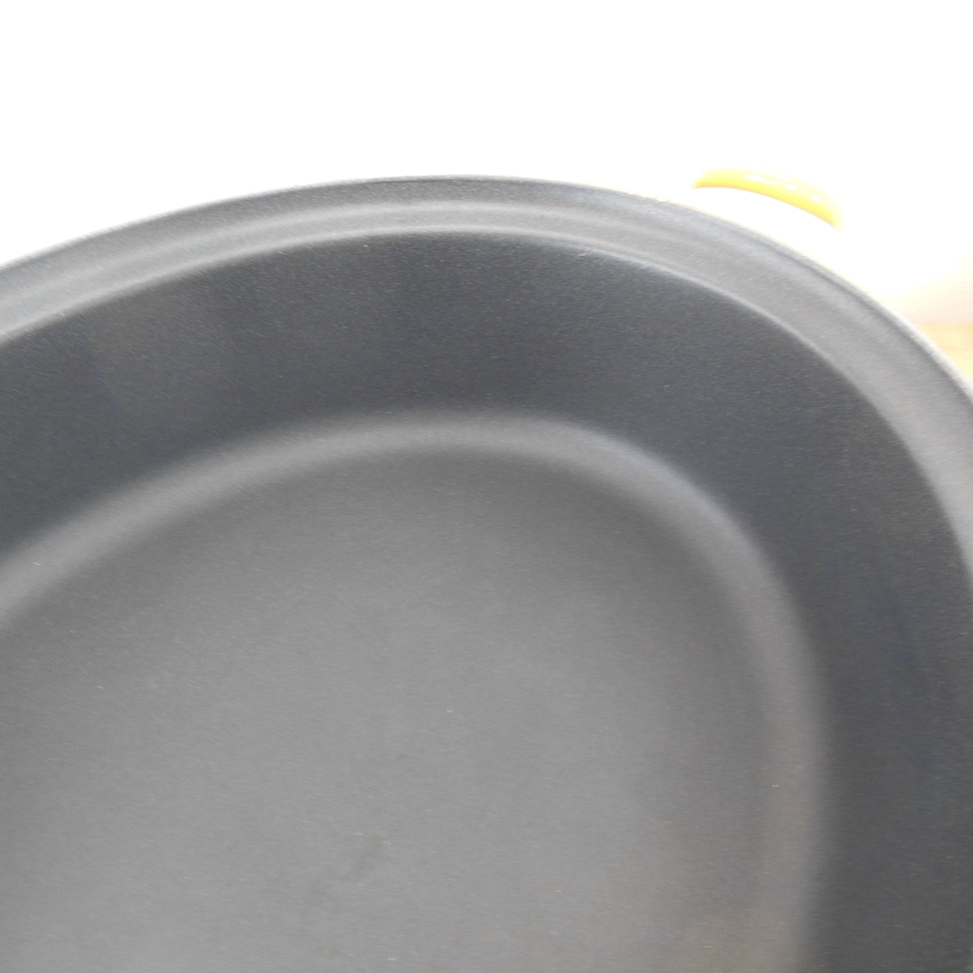 Le Creuset #43 Yellow Enamel Cast Iron Open Oval Turkey Roaster Cleaned