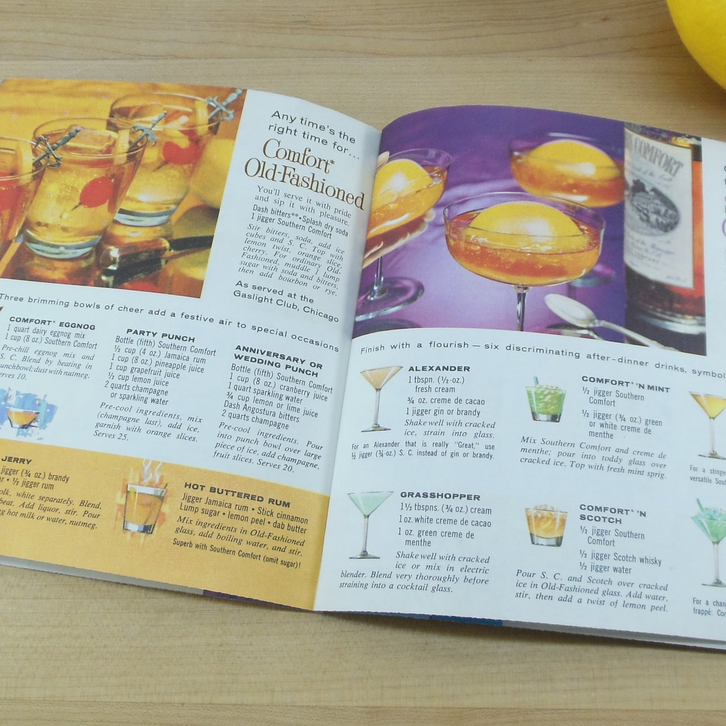 Southern Comfort 1950-60's How To Make 44 Favorite Party Drinks 1950-60's Vintage