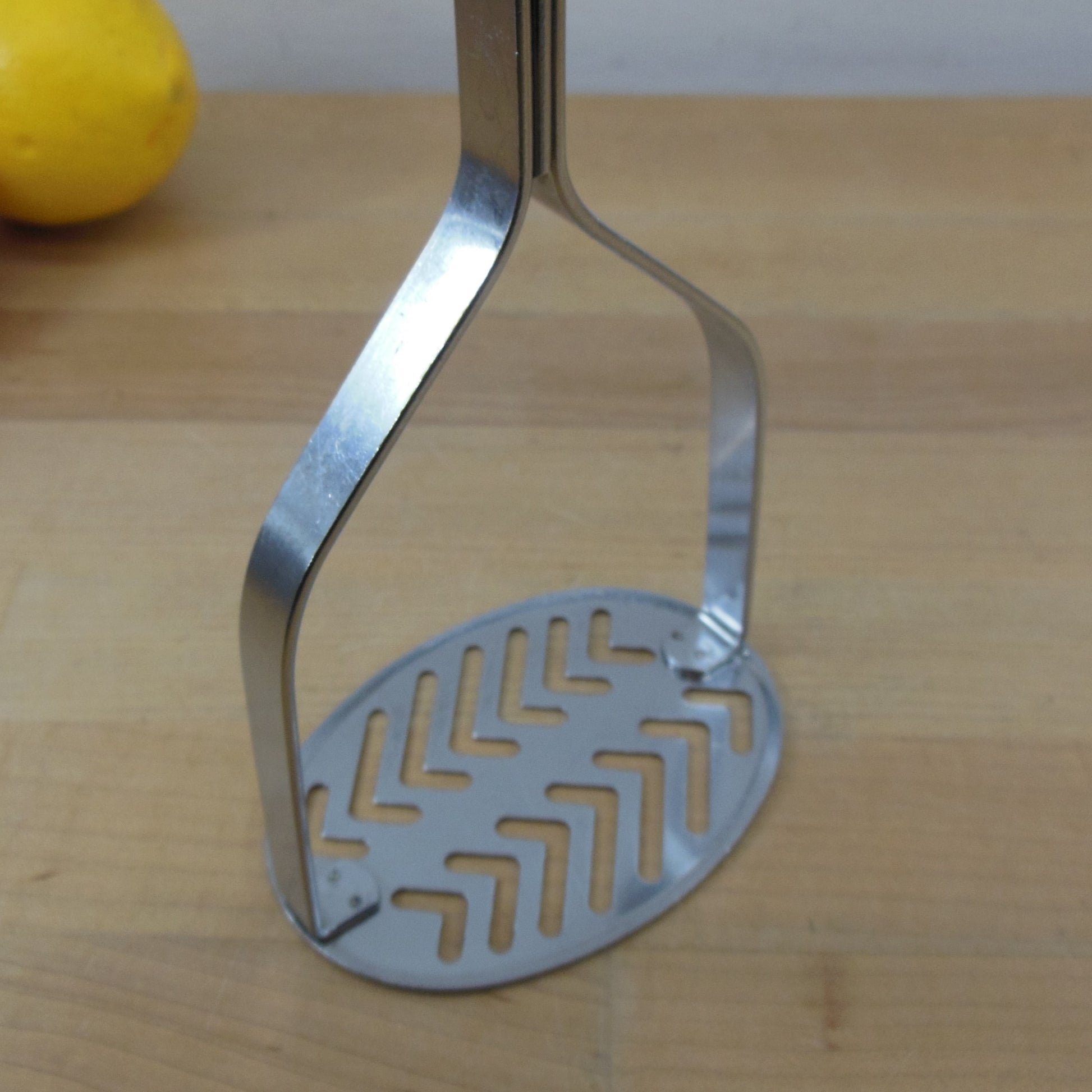 Ekco Forge USA Stainless Potato Vegetable Masher Black Handle - Oval Vintage Used