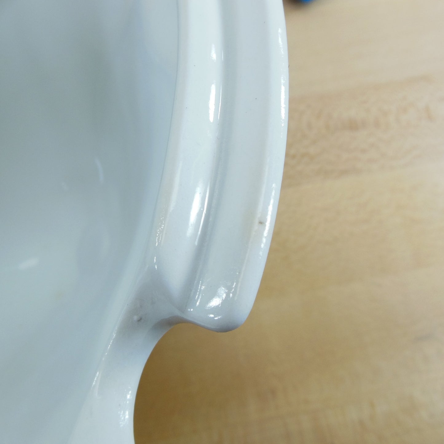 Arabia Finland Solid White Porcelain Soup Tureen Used