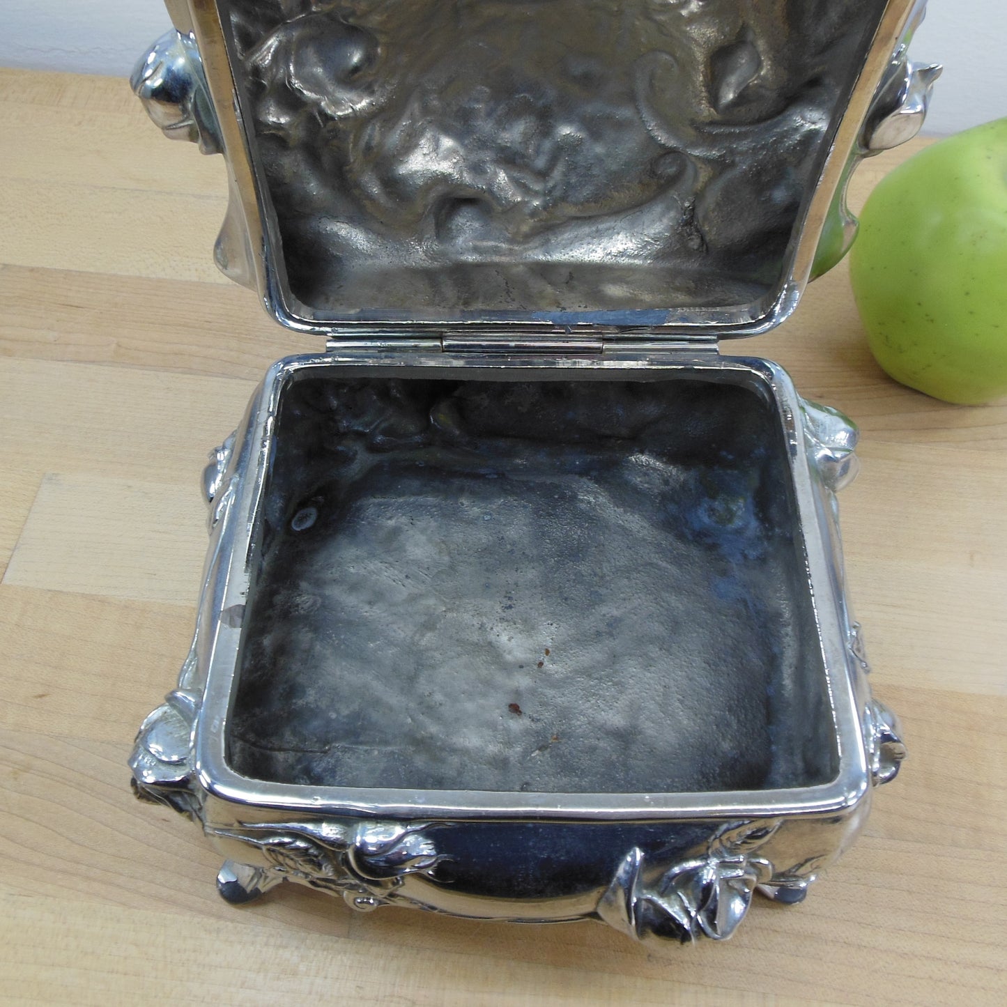 Weidlich Bros. Mfg. Antique Silverplate Jewelry Trinket Box Chest Roses Monogram EMC