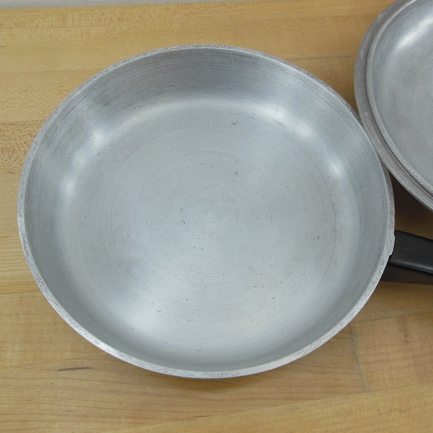 Club Aluminum USA 8" Fry Pan Skillet Avocado Green - Yellow Lid Used