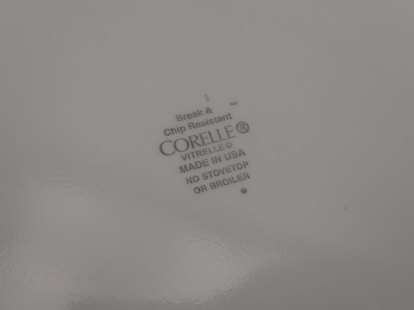 Corelle USA Round Splendor 4 Dinner & 6 Bread Butter Plates - Used Vitrelle