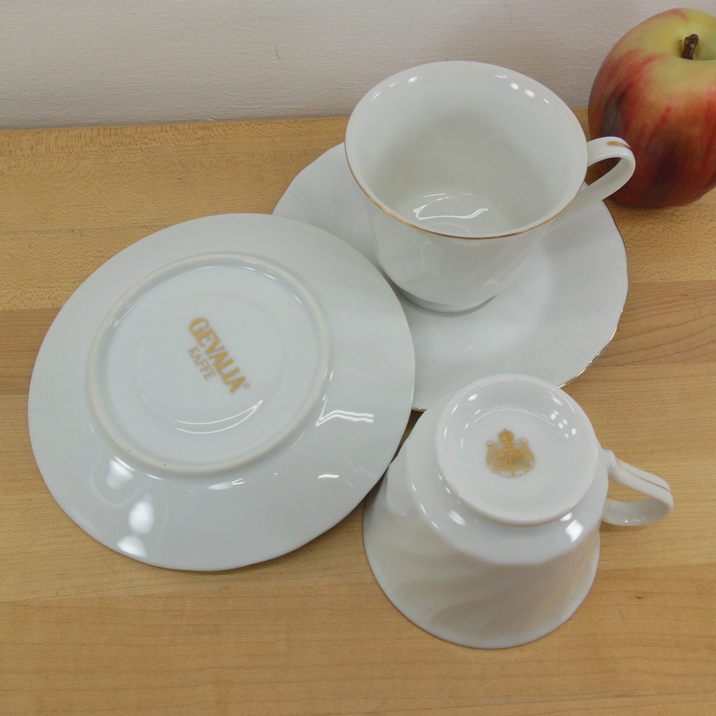 Gevalia Kaffe Swirl White Porcelain Gold Trim King Appointment - Cup & Saucer Pair used