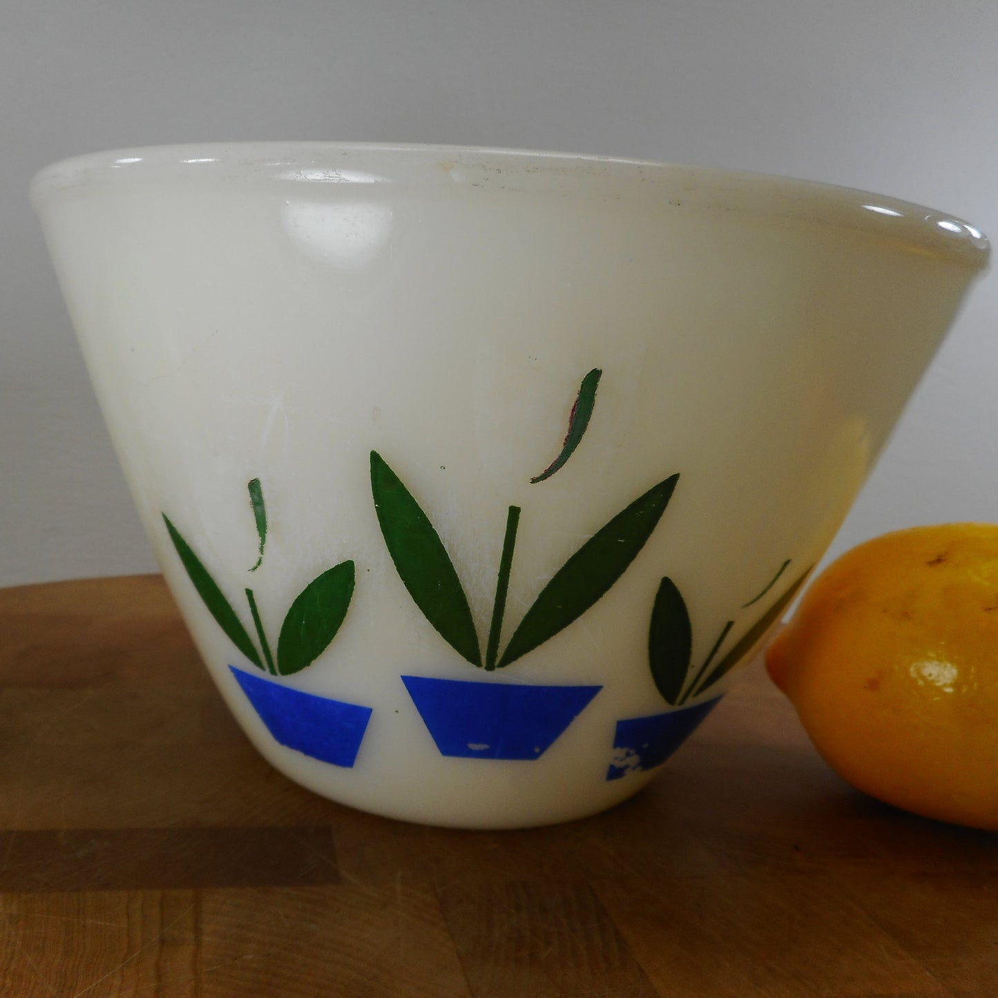 Fire King Tulip 3 Quart Glass Mixing Bowl - Worn Rustic Farmhouse decor