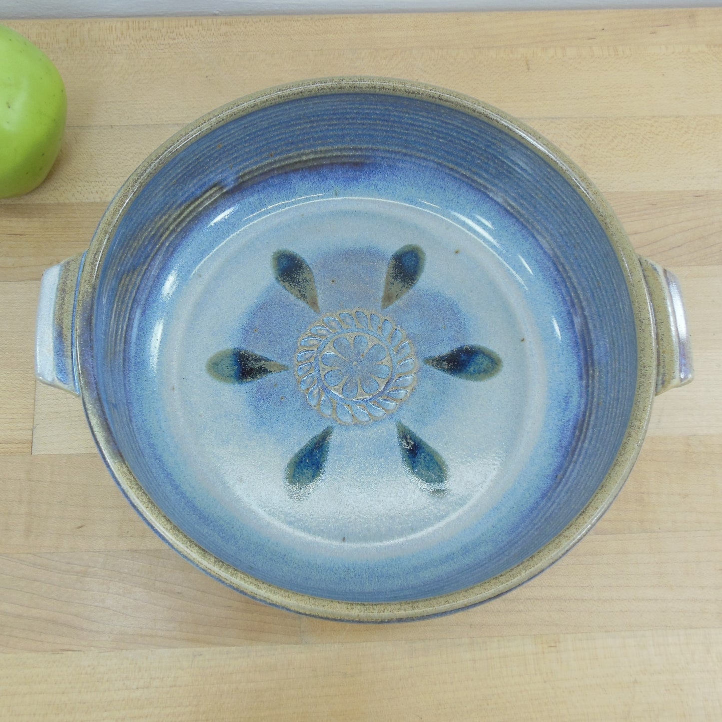 Geoff Walsh Signed Pottery 9" Bowl Casserole Dish Lug Handles Petals Incised Vintage
