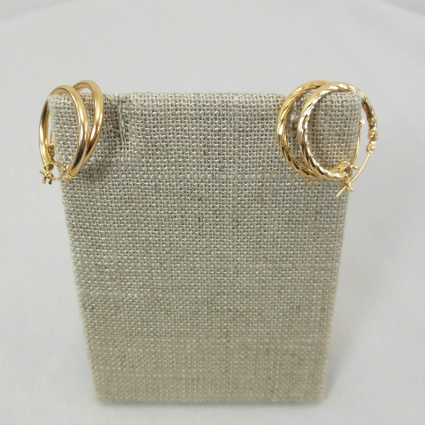 Michael Anthony NY Pair Estate 14K Yellow Gold Hoop Earrings 20 mm 1 Gram