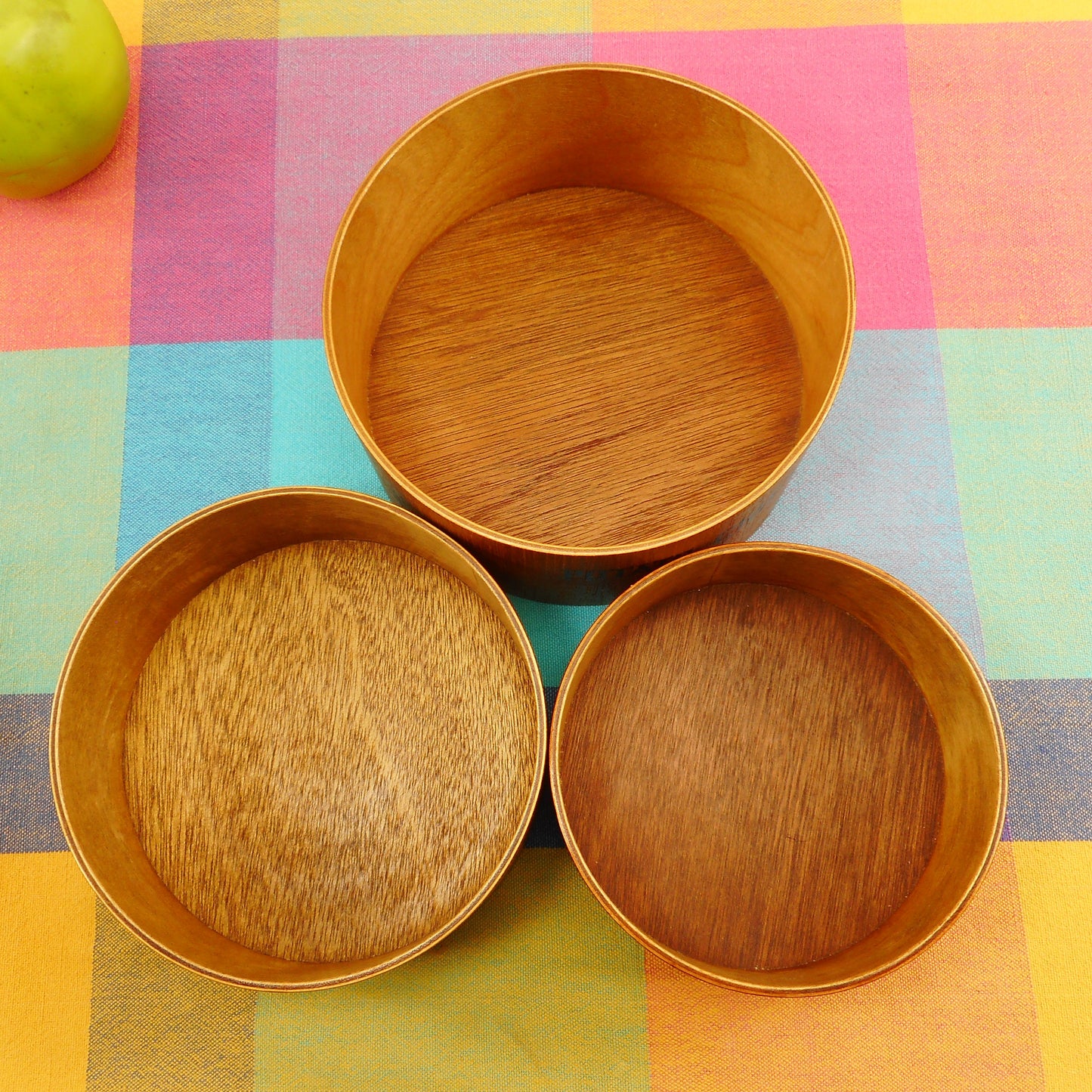 Giftware Luan Teak 3 Nesting Snack Bowl Set Peanut Pretzel Chips Unused