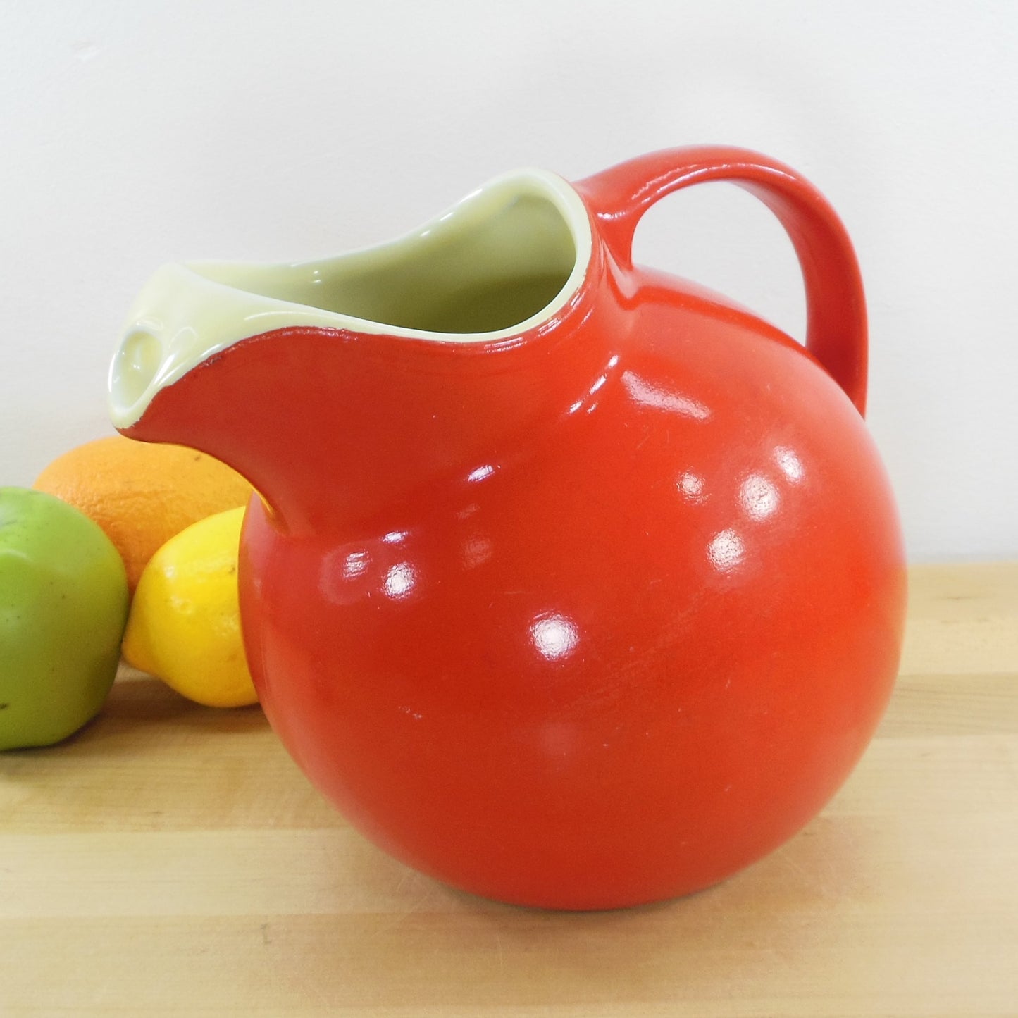 Hall's USA Superior Quality Kitchenware Red Ball 2 Quart Pitcher