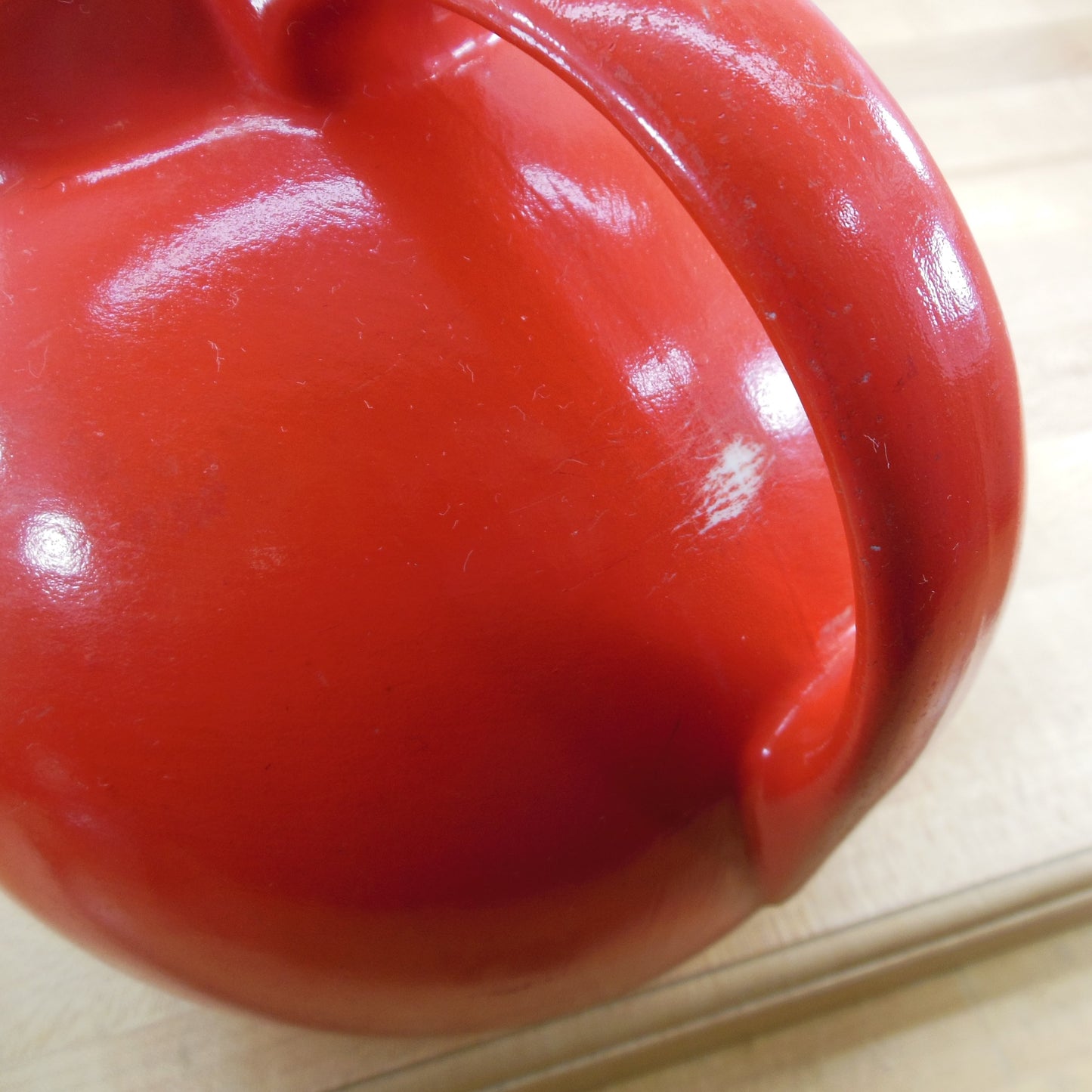 Hall's USA Superior Quality Kitchenware Red Ball 2 Quart Pitcher Rub