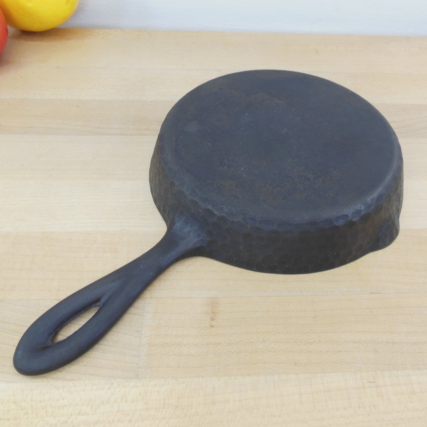 Unbranded Maker Hammered Cast Iron #3 Skillet No Marks Antique