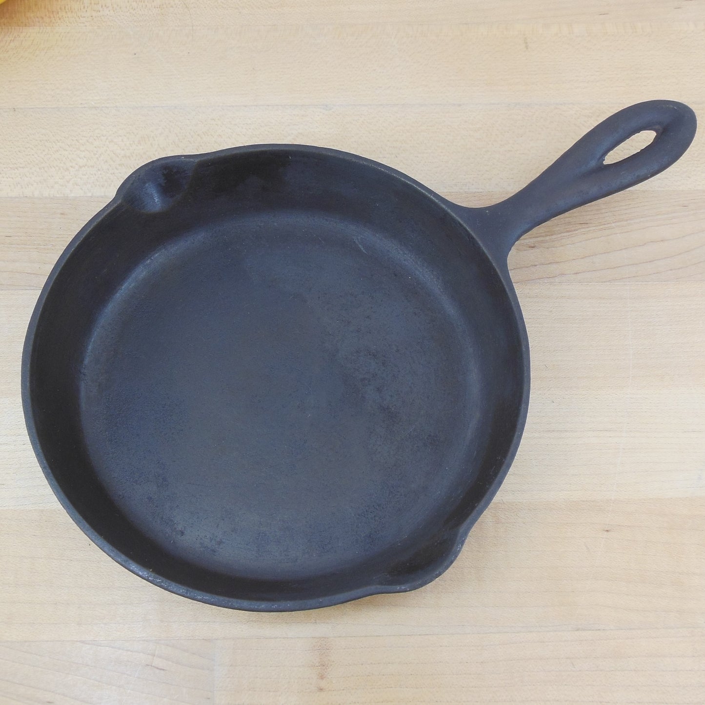 Unbranded Maker Hammered Cast Iron #3 Skillet No Marks Vintage