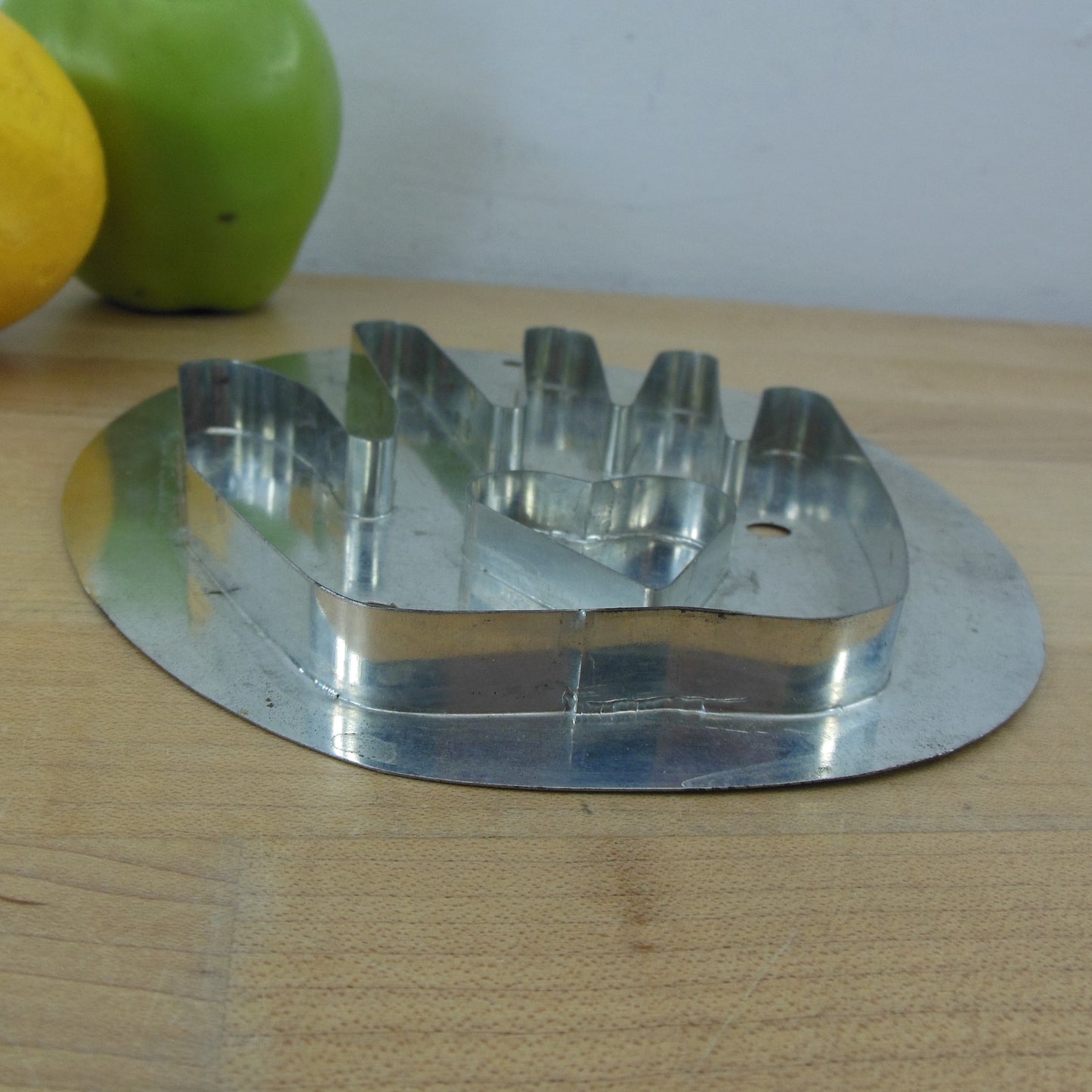 Unbranded Tin Cookie Cutter Heart In Hand 5.75" Steel