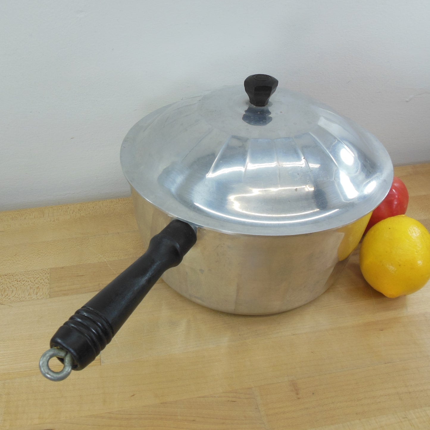 Household Institute USA Aluminum 5 Quart Saucepan & Lid Black Wood Handle