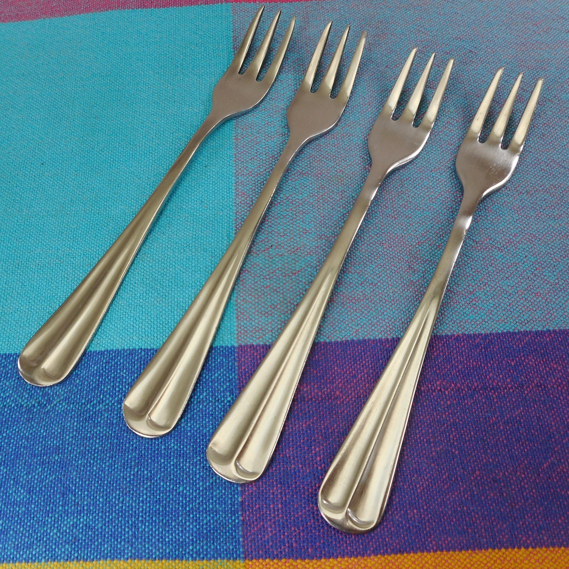 International Silver Gran Royal China Stainless Flatware - 4 Set Cocktail Seafood Forks
