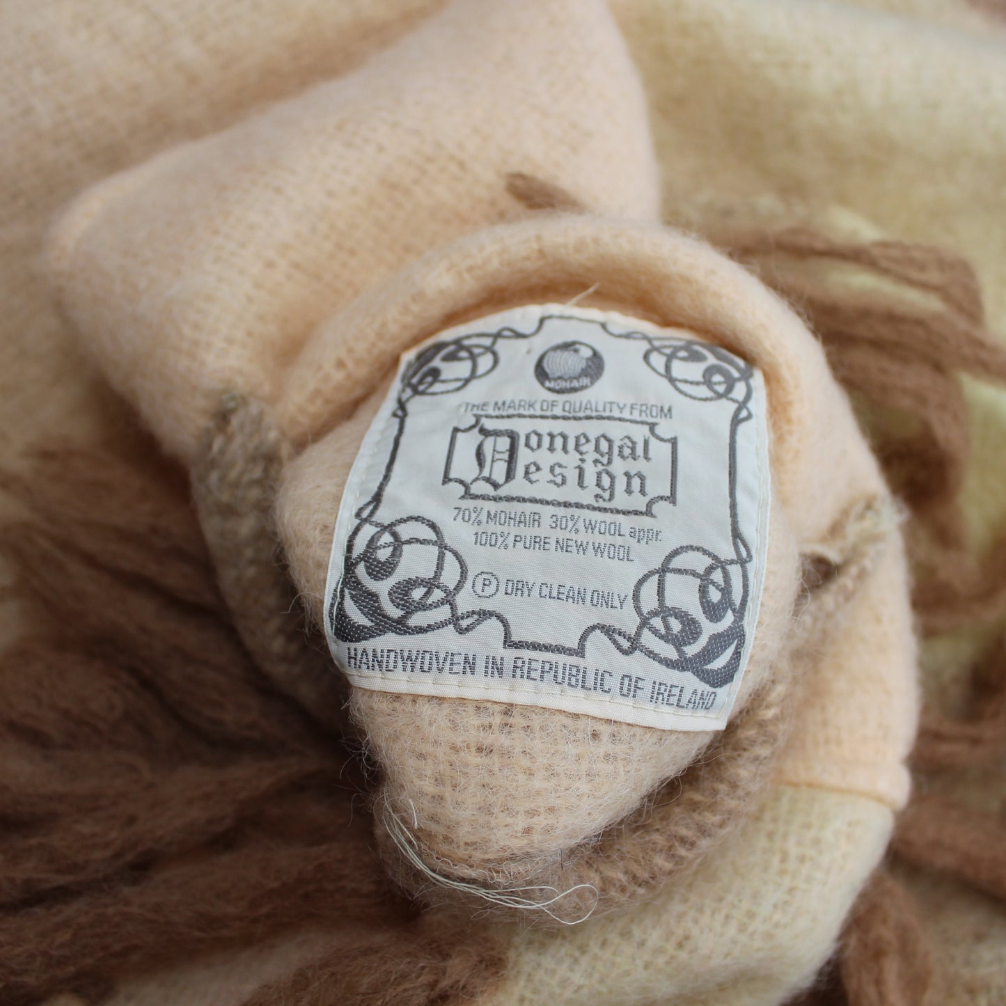 Luscious Donegal Design Wrap Jacket Handwoven Ireland Lambswool Peach Cream Beige original maker tag in pocket