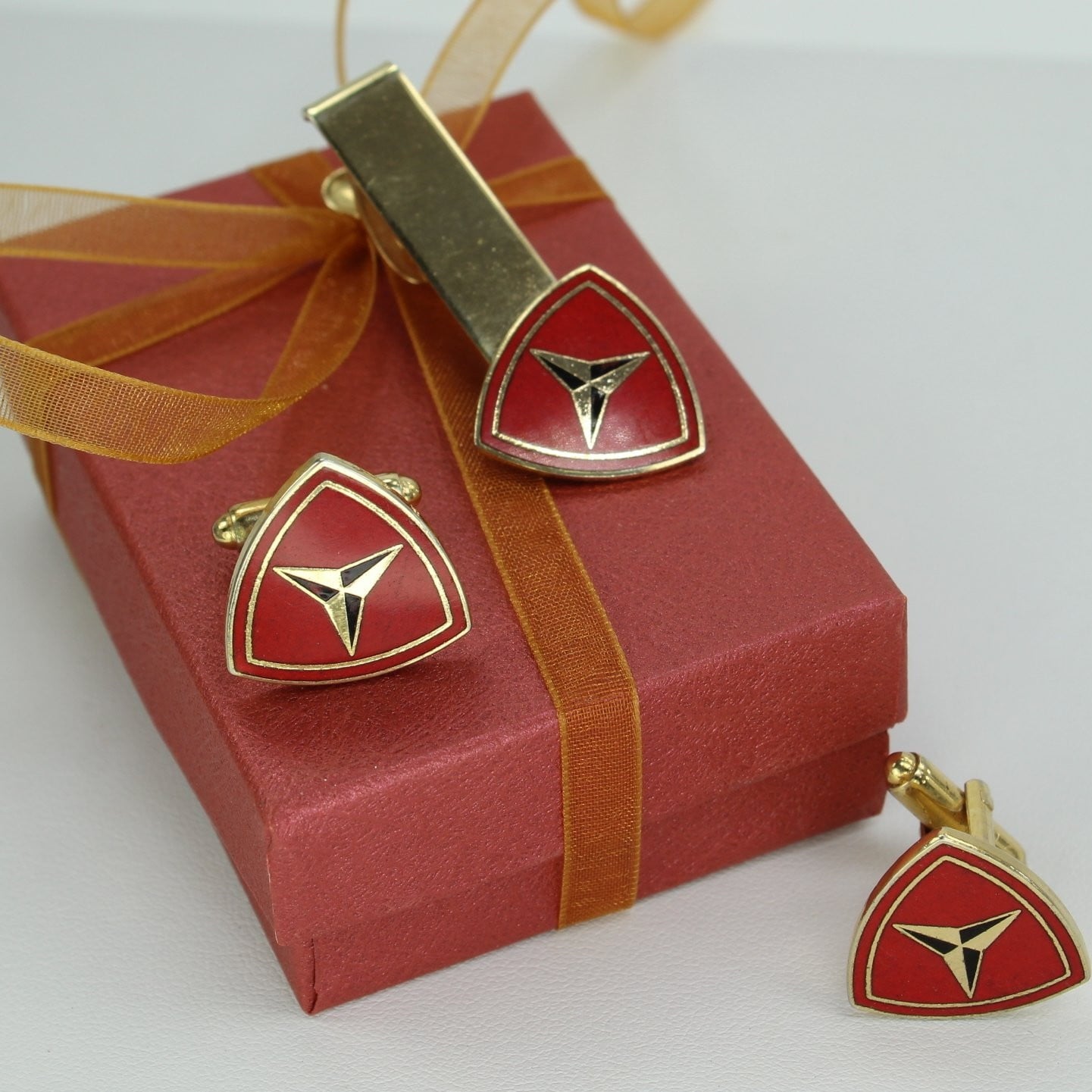 Vintage Set Cuff Links Tie Bar 3 Point Star Shield Logo