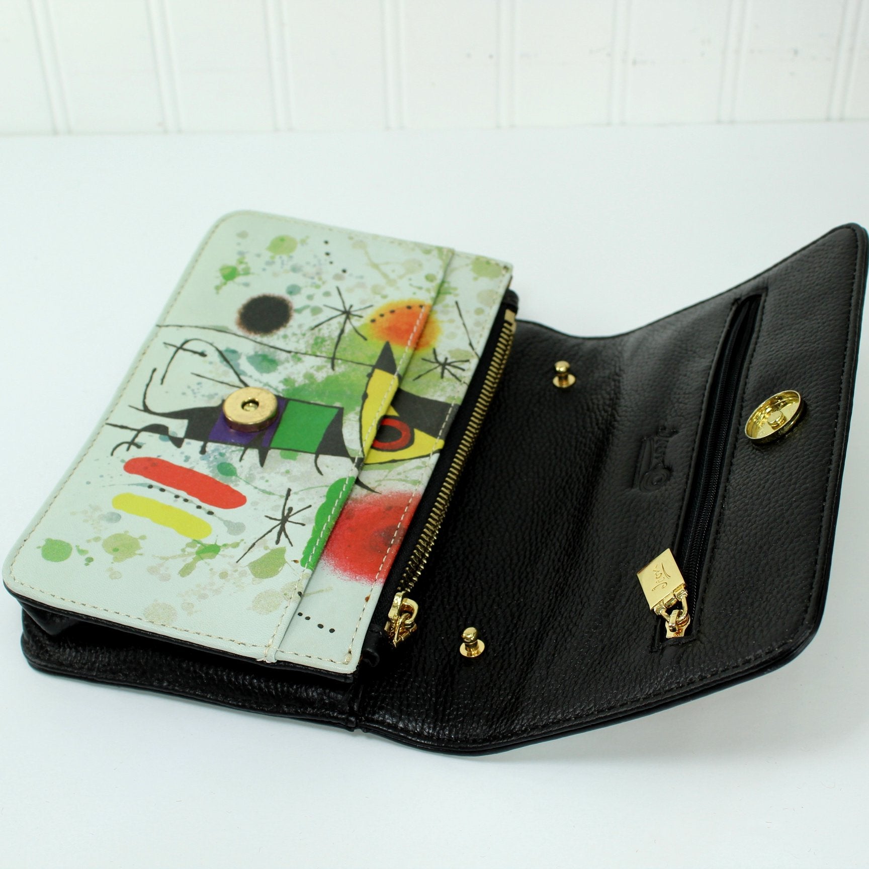 Icon Los Angeles Clutch Purse Miro Singing Fish Design New Unused inside upper part of purse