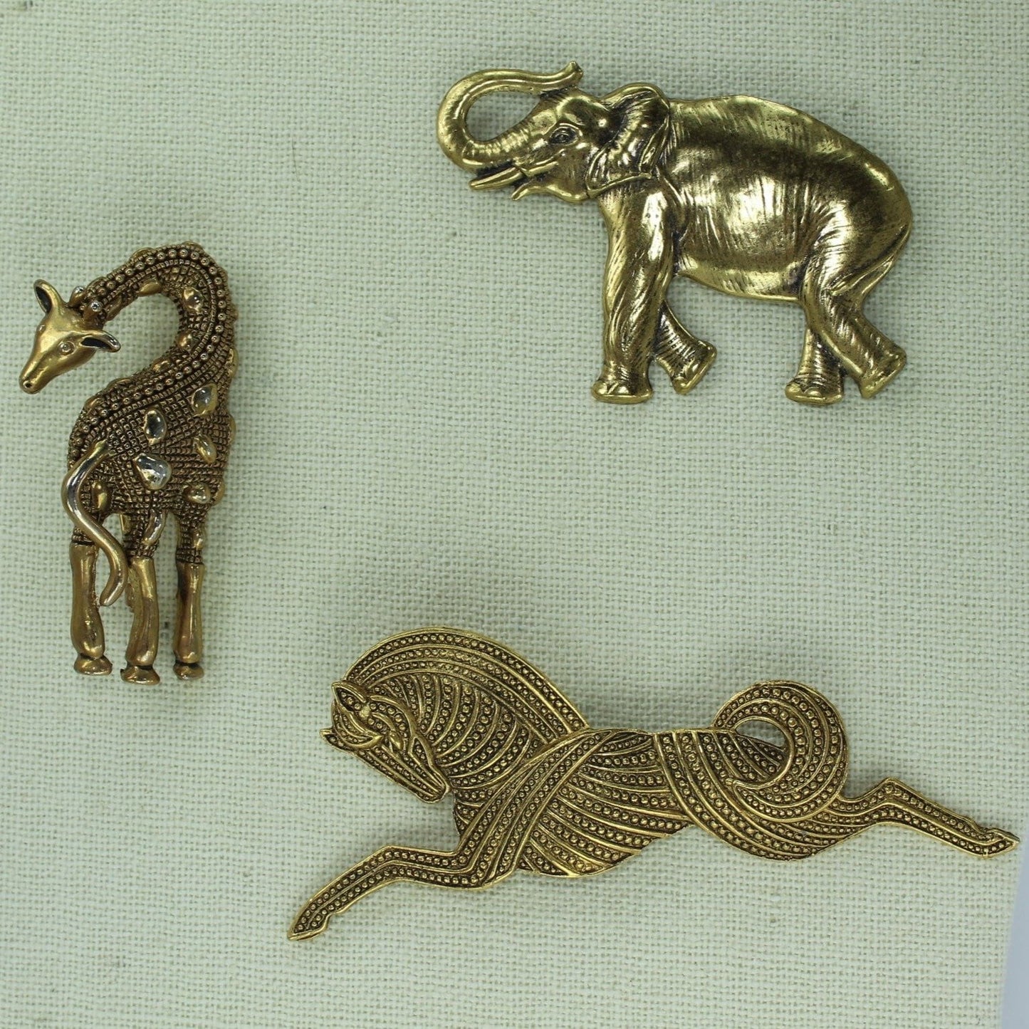 Animal Vintage Pins Lot 3 Unique Giraffe Stylized Horse Elephant from Estates