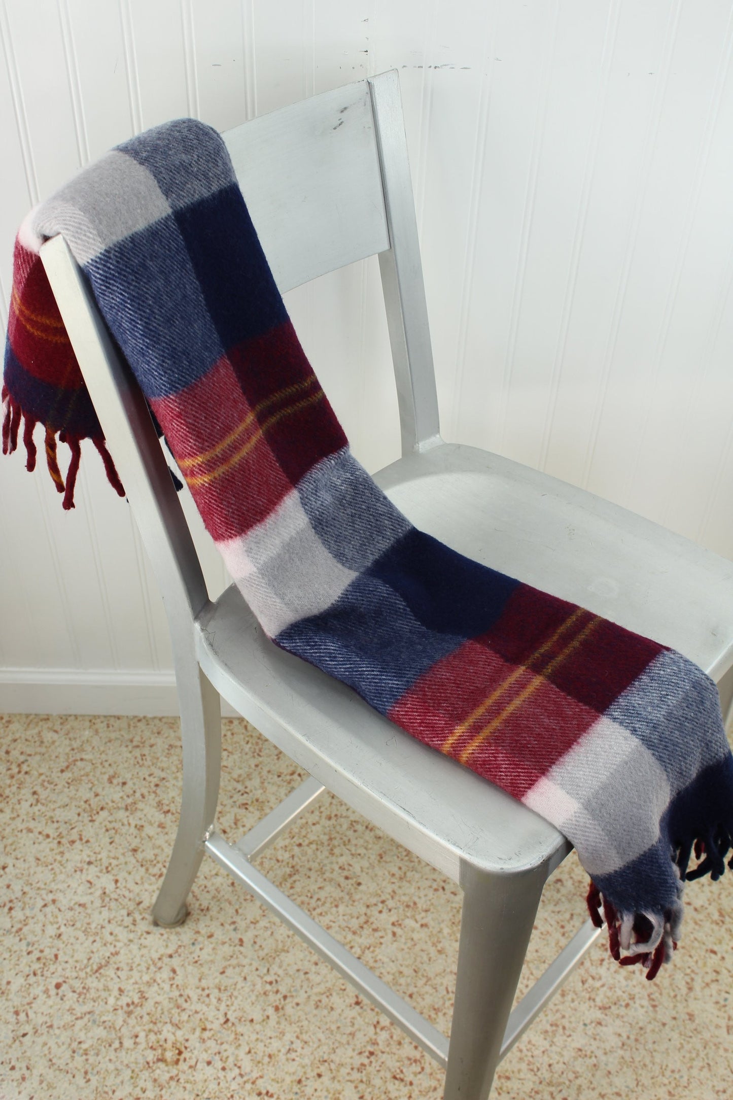Faribo Acrylic Throw Navy Wine White Plaid 52" X 40" washable