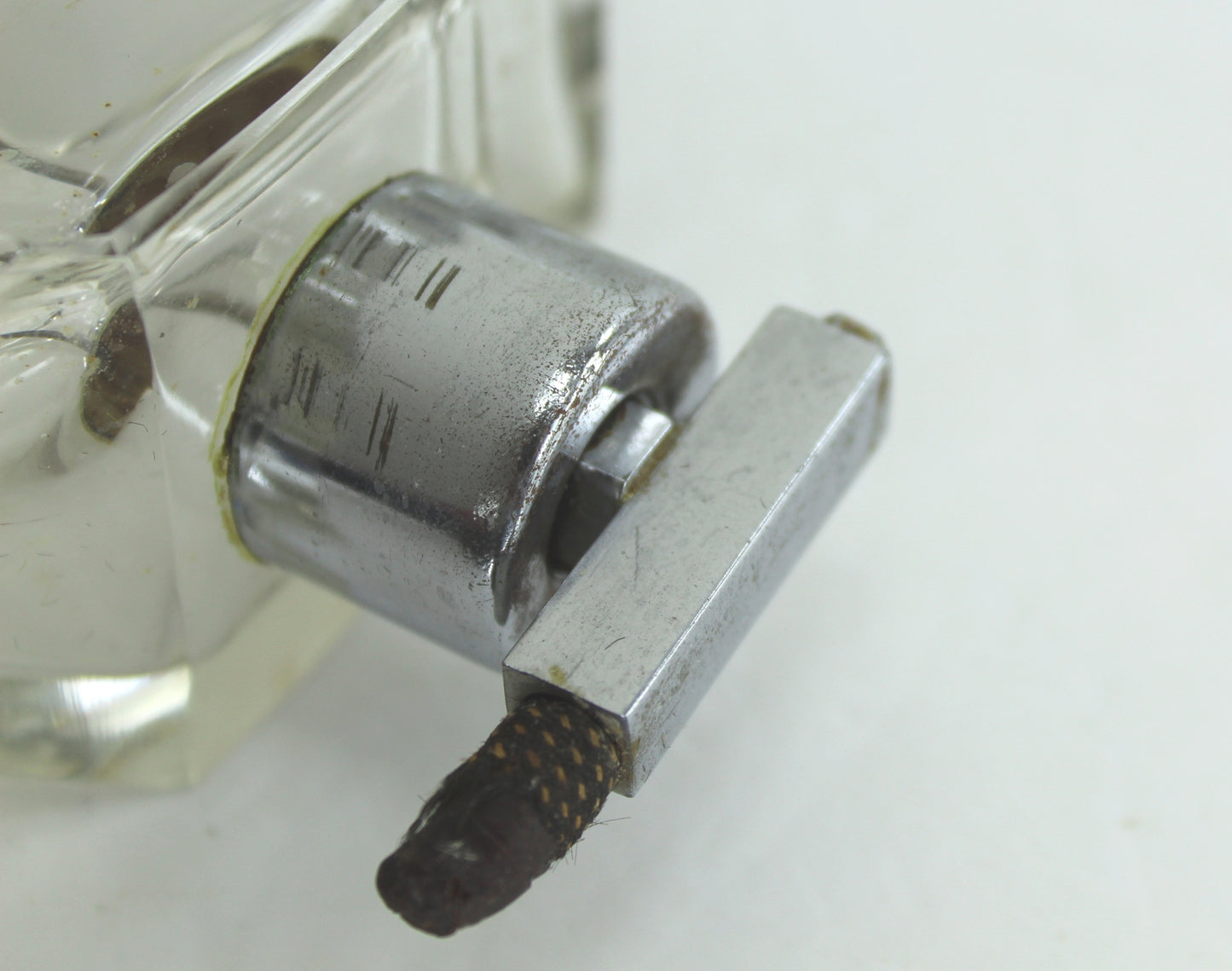 Vintage Deco Heavy Crystal Perfume Bottle Beautiful Quality heavy metal fittings