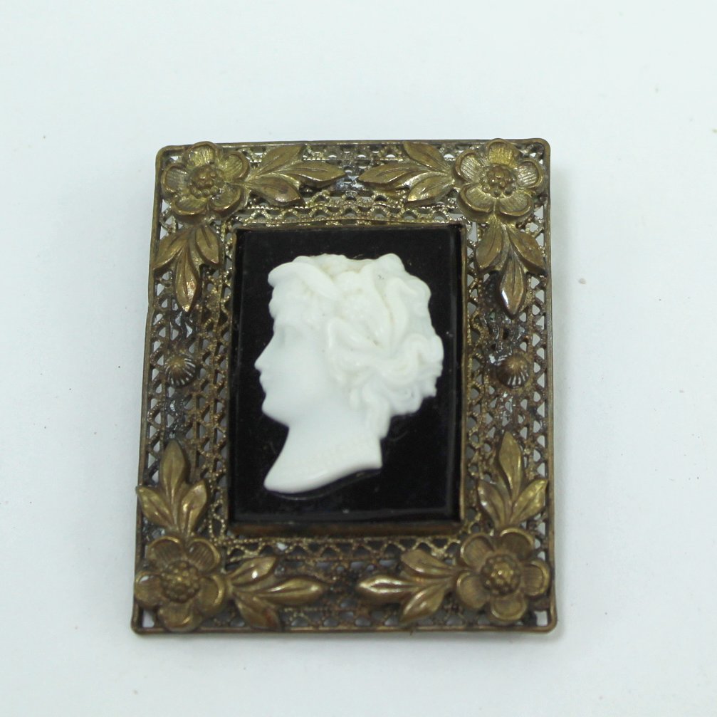 Czech Cameo Pin Filigree Flowers Frame Old closeup view