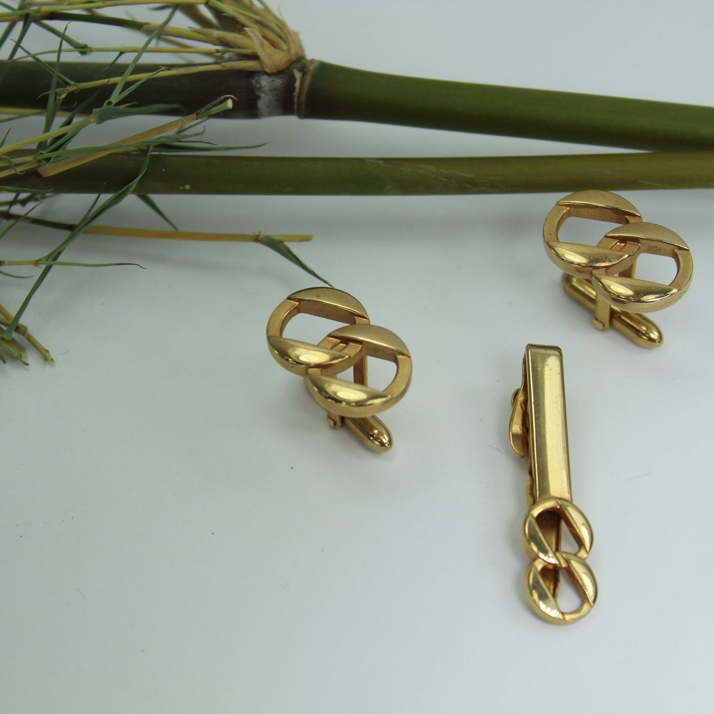 Swank Heavy Link Design Tie Bar Clip Matching Cuff Links
