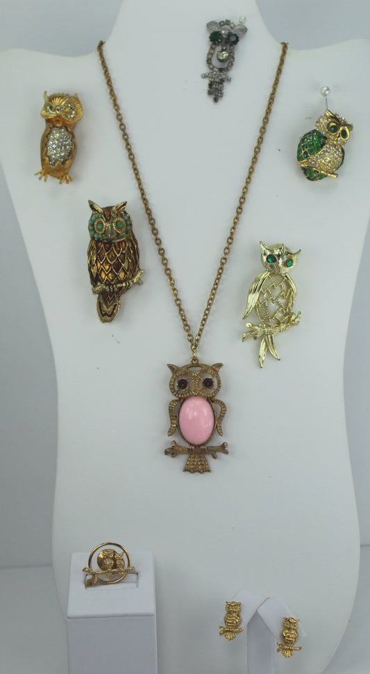 OWLS Jewelry Lot 8 Pieces Necklace Pins Earrings Vintage Crystals Pink Jelly B MOP Wearables